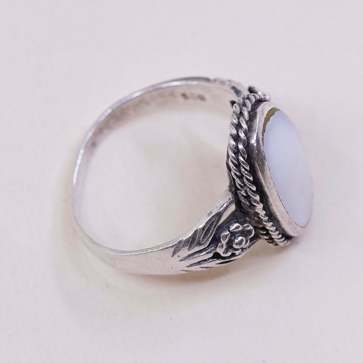 sz 7.75, vtg sterling silver handmade ring, 925 w/ mother of pearl