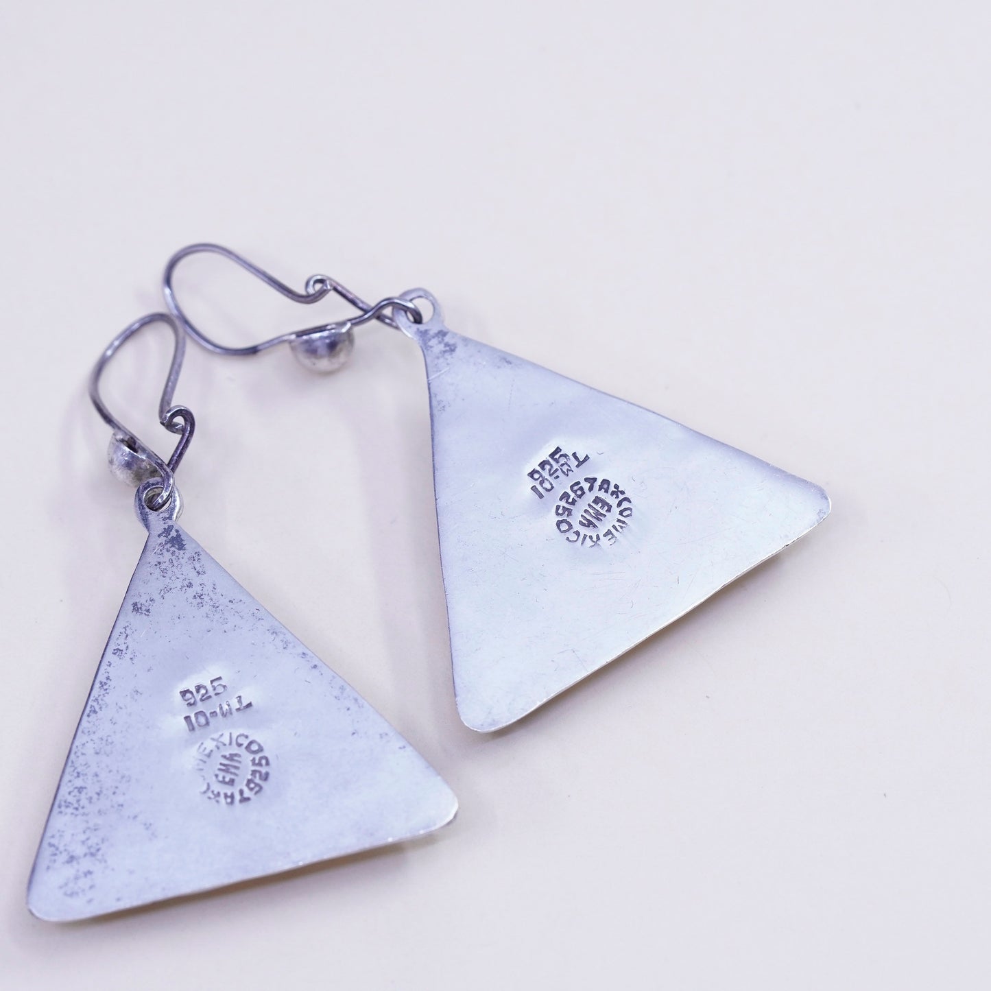 Vintage handmade puffy sterling 925 silver ribbed triangular earrings