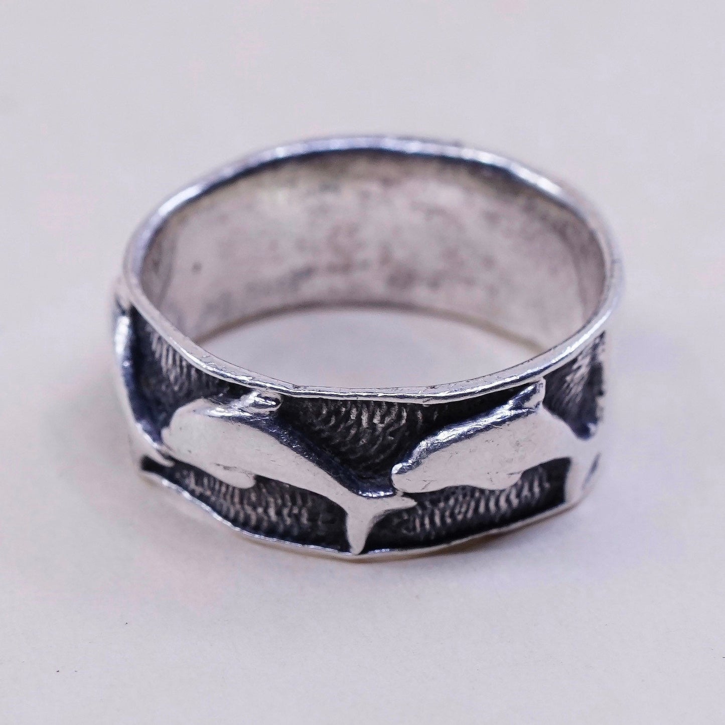 Size 7.25, vtg sterling silver handmade ring, 925 Mexico handmade dolphin band