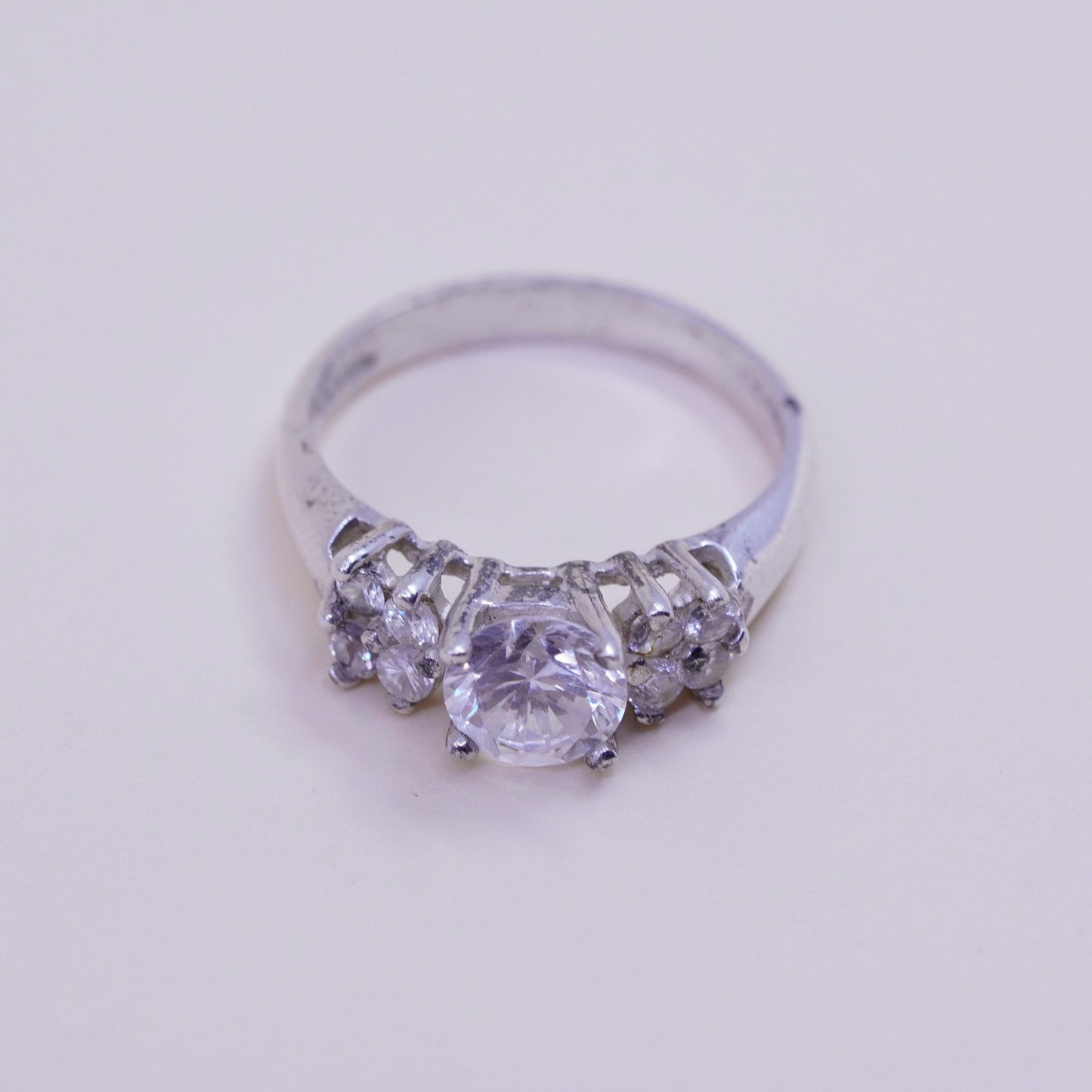 Size 7.5, Sterling silver ring, 925 silver with round cut cz, engagement ring
