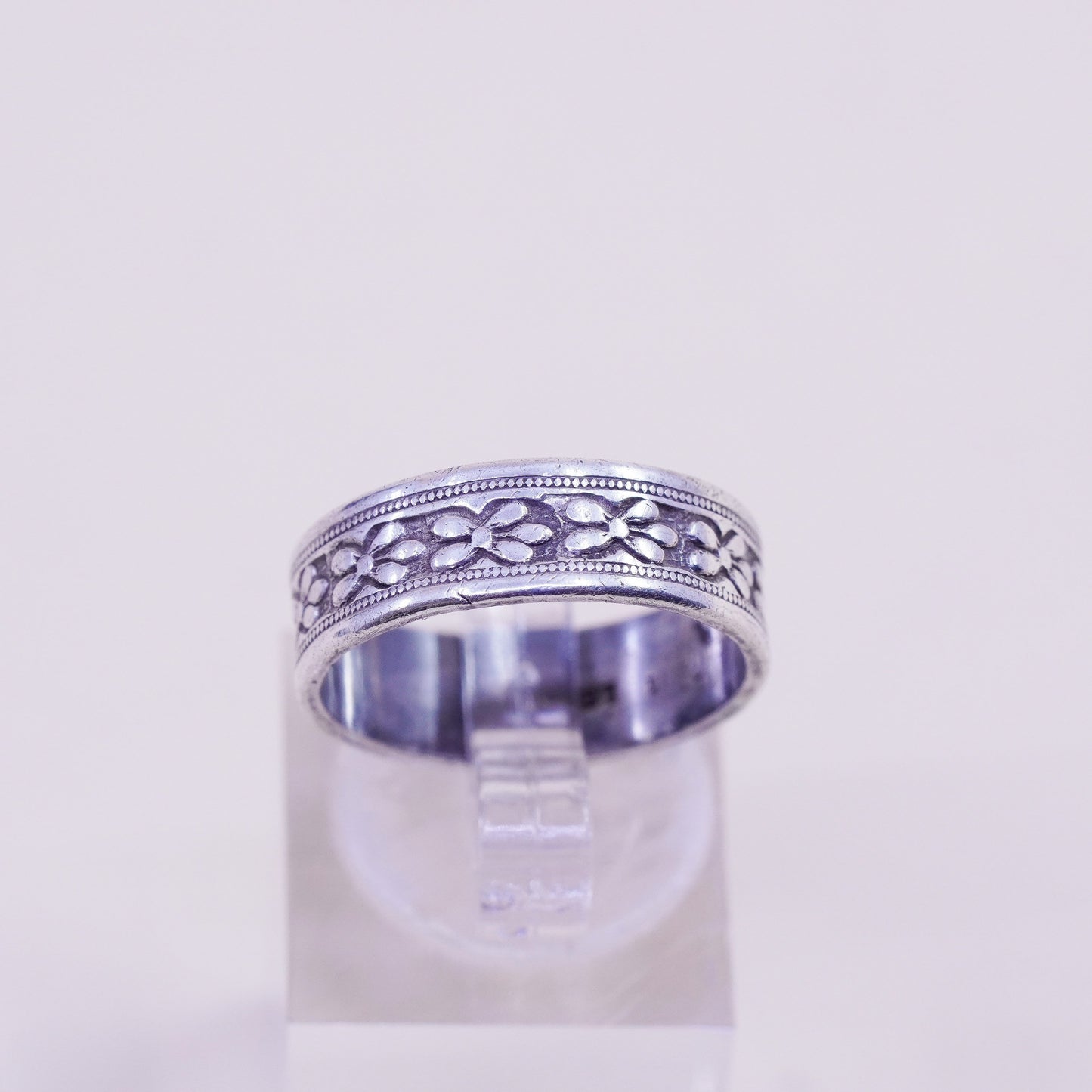 Size 7.25, vtg sterling silver handmade ring, 925 band with flower and leaves