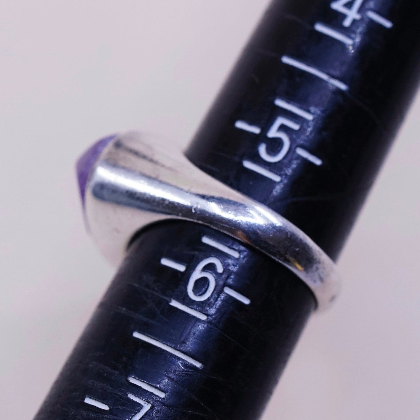 sz 6.75, vtg PB sterling silver handmade ring, with purple jade, stamped 925 PB
