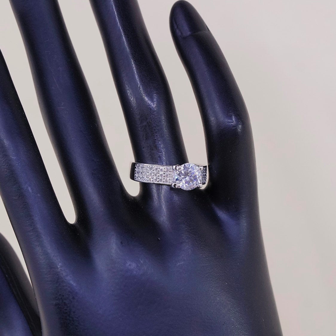 Size 7.5, Sterling 925 silver engagement ring w/ round CZ cluster