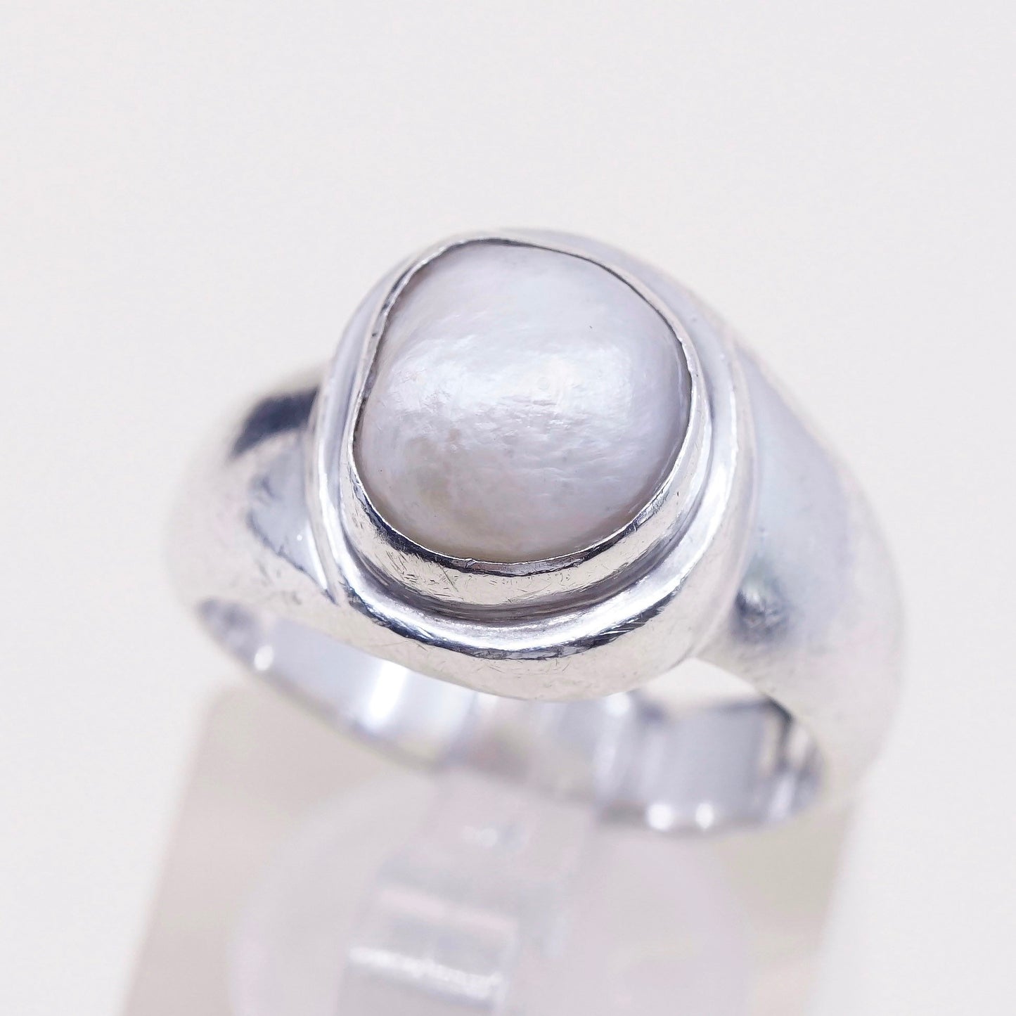 sz 8.5, vtg Sterling silver handmade ring, modern 925 band w//th pearl