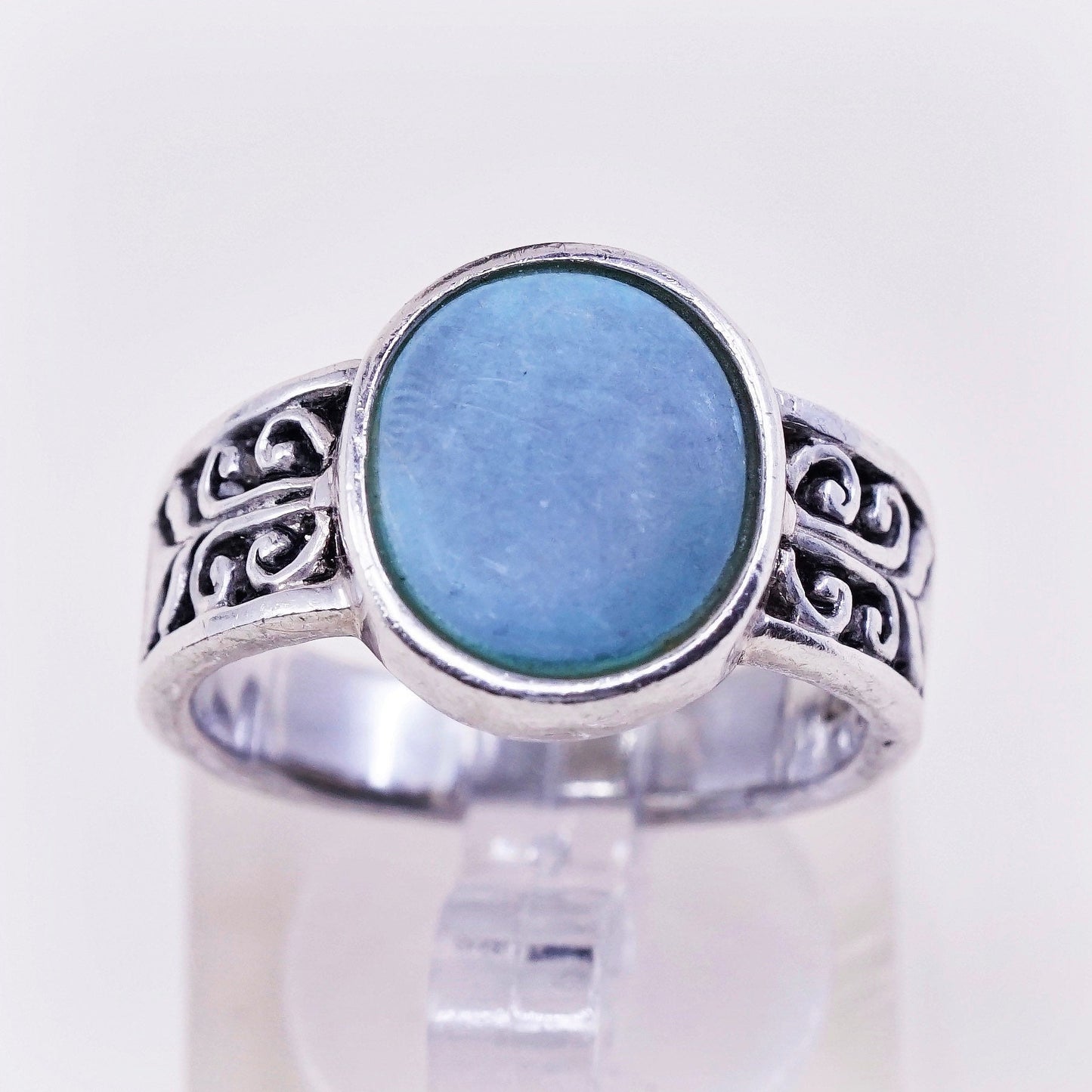 Size 8, Vintage sterling 925 silver handmade ring with turquoise and Filigree