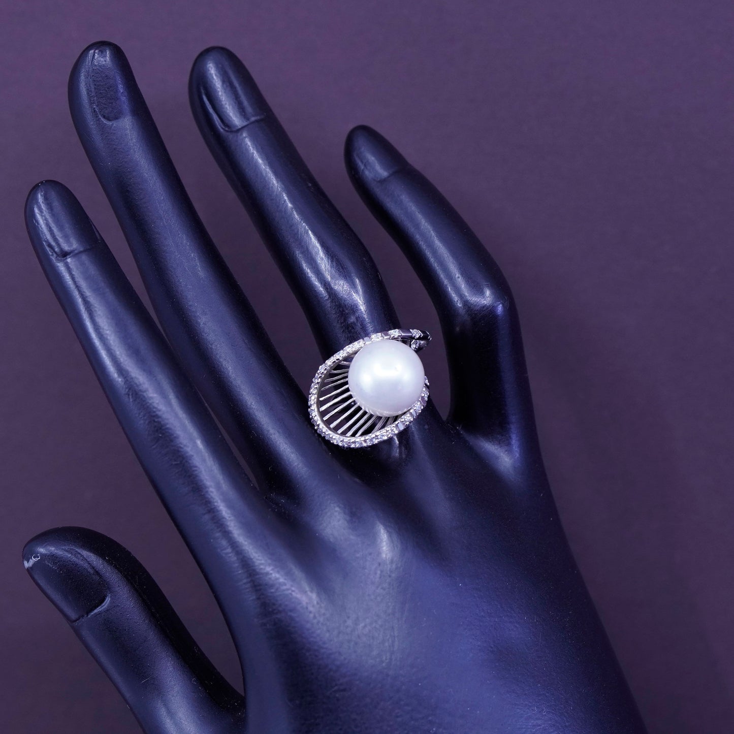 Size 6, vintage LUC Sterling 925 silver geometrical ring with pearl and Cz