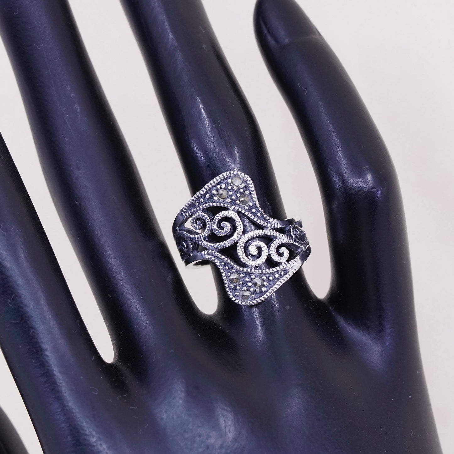 Size 7, Vintage Sterling silver handmade ring, 925 band with Marcasite