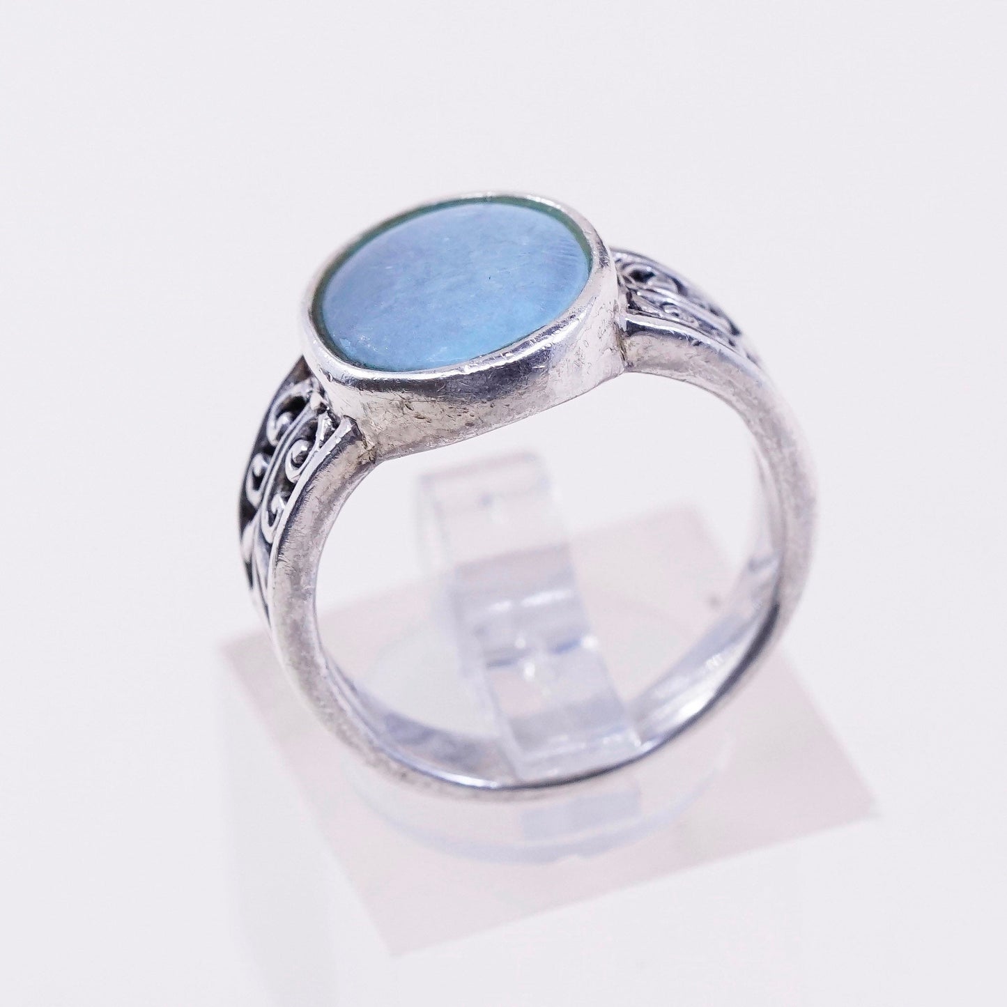 Size 8, Vintage sterling 925 silver handmade ring with turquoise and Filigree