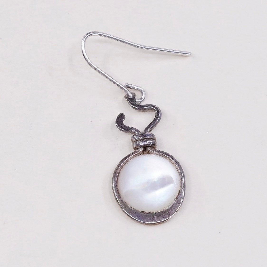 vtg sterling silver handmade earrings, mother of pearl round drops w/ 925 hooks