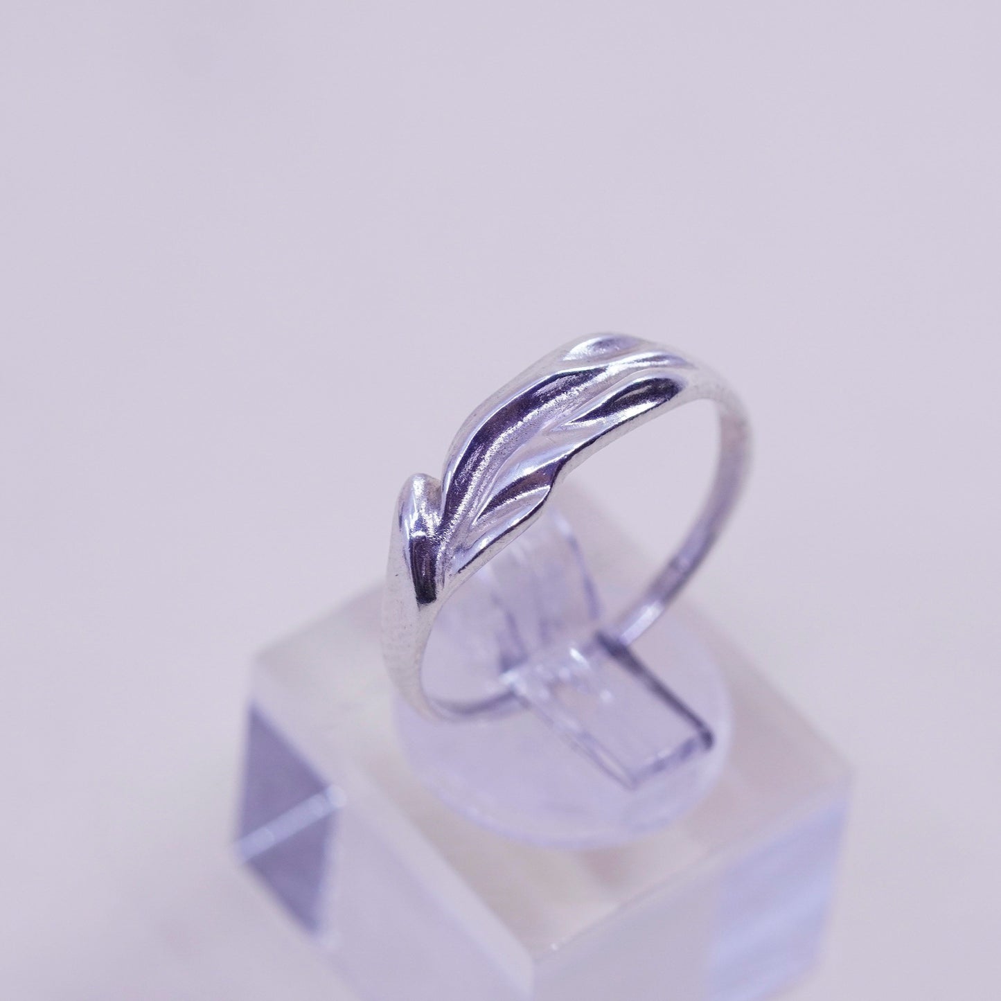 Size 8.5, Sterling silver handmade ring, 925 leaf band