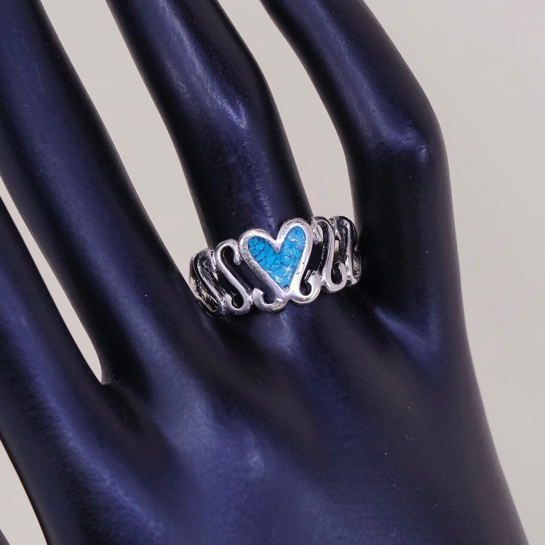 sz 9, vtg Sterling silver handmade ring, 925 band w/ turquoise heart