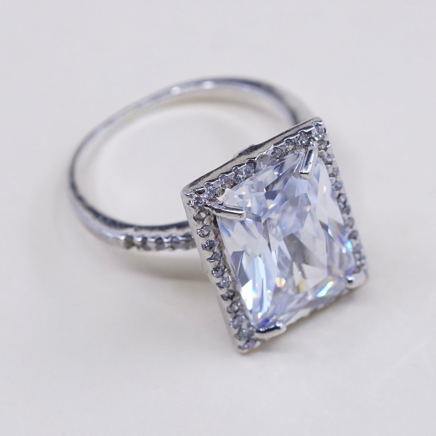 Size 7, vintage Sterling 925 silver with emerald cz statement ring