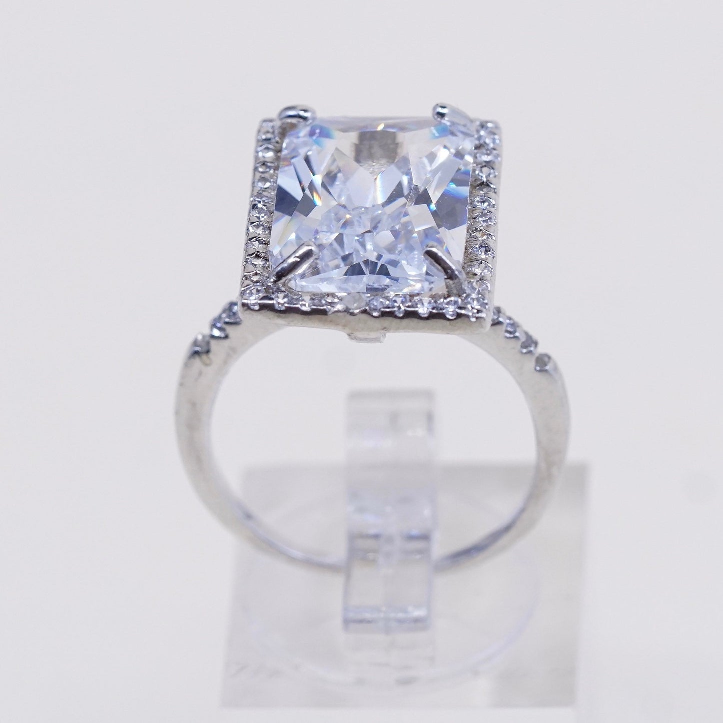 Size 7, vintage Sterling 925 silver with emerald cz statement ring