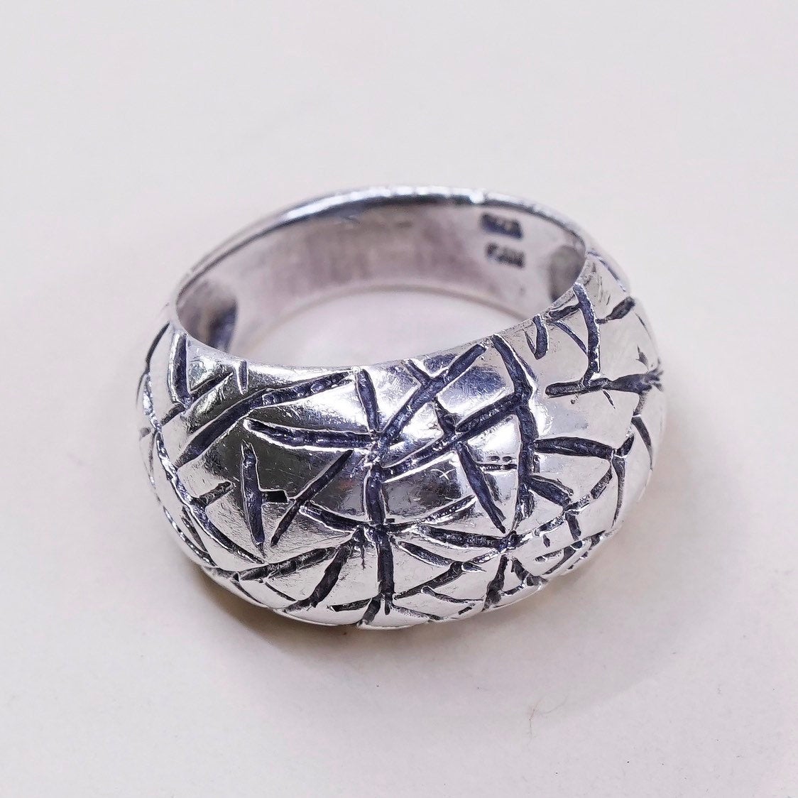 sz 4.75, vtg sterling silver handmade ring, 925 band w/ spiderwebbed textured