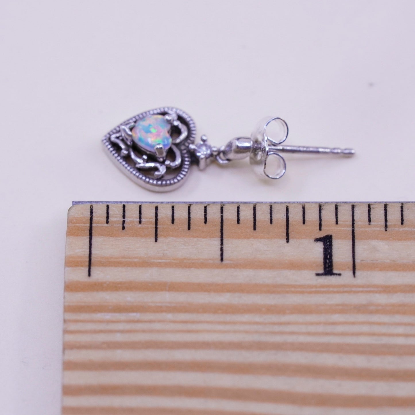 Vintage southwestern sterling 925 silver handmade heart earrings with opal