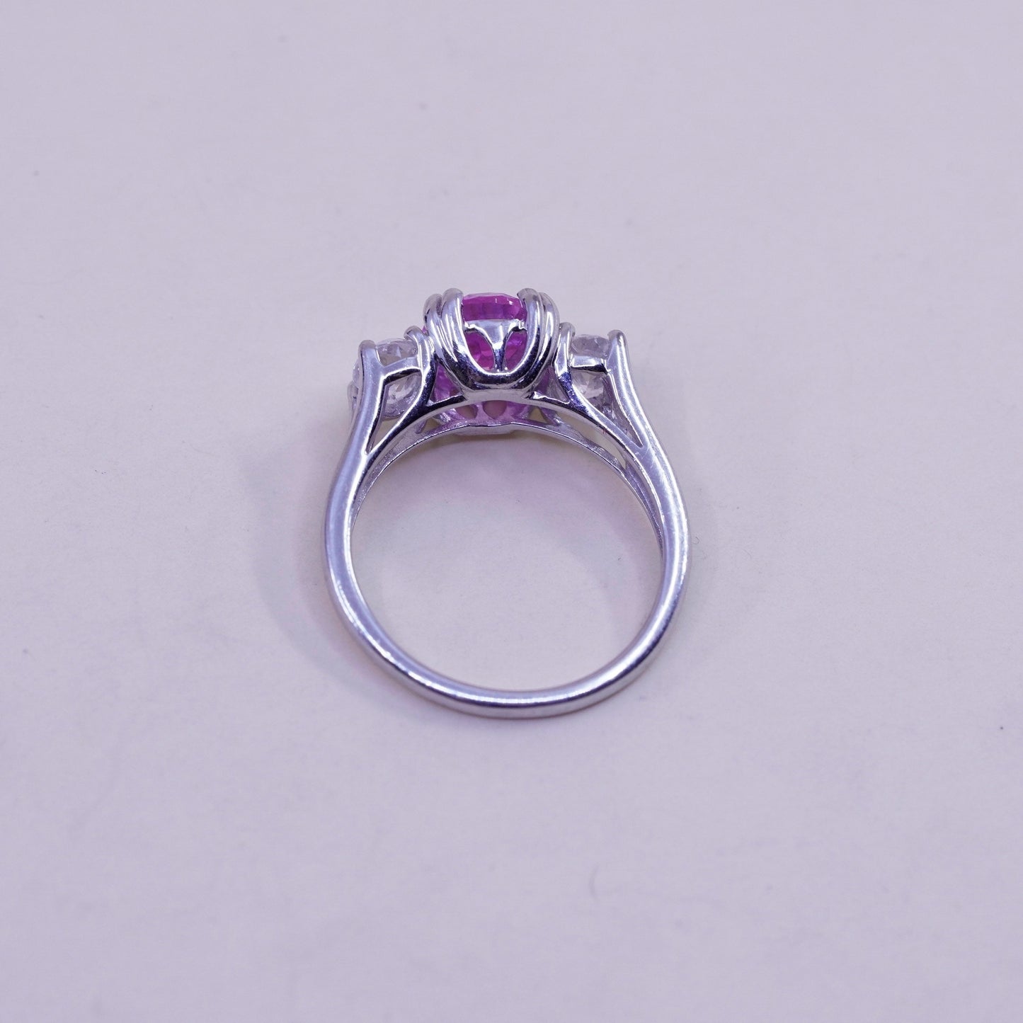 Size 7, Vintage Sterling 925 silver fashionable ring with pink clear crystal