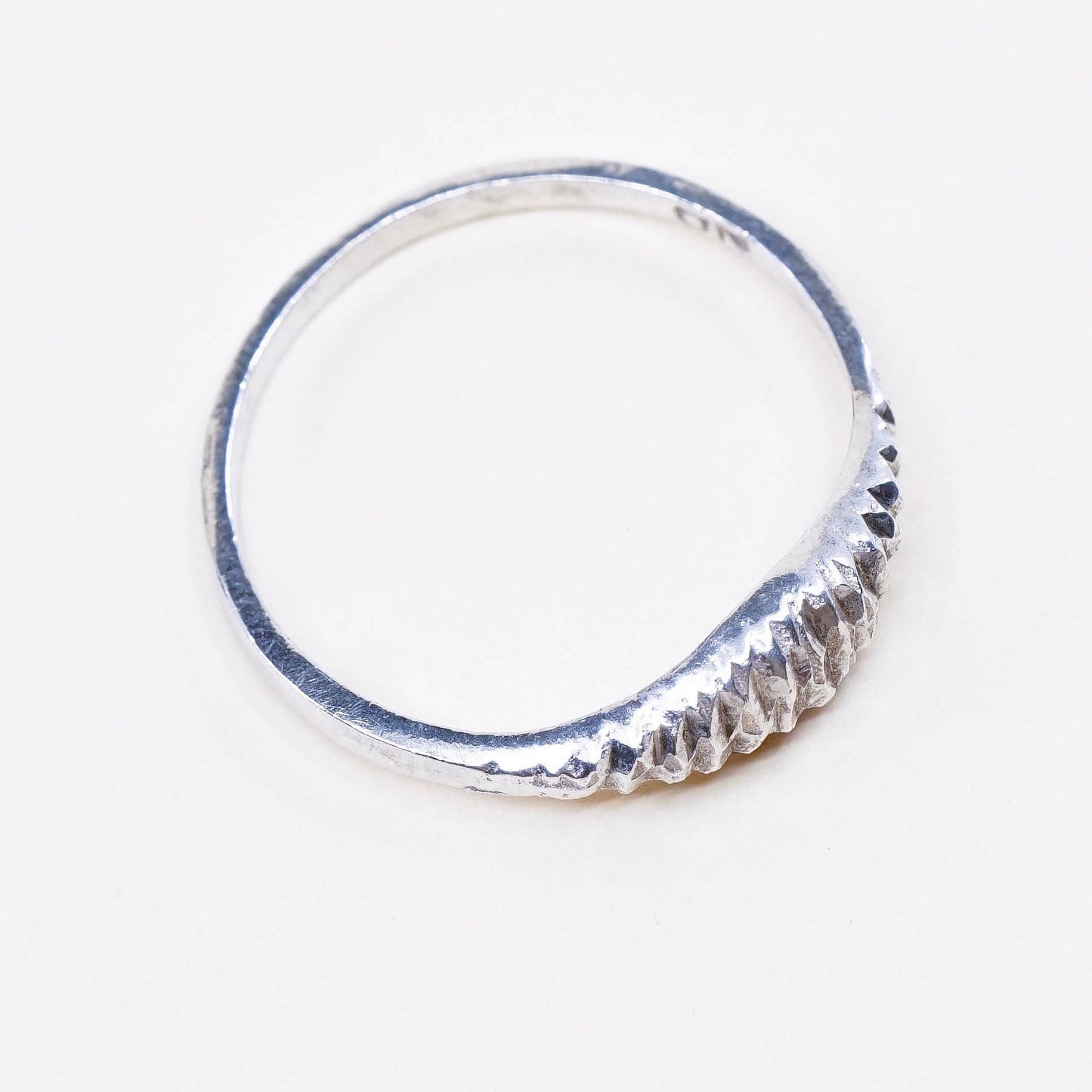 sz 7, vintage sterling silver handmade ring, Mexico 925 ribbed stackable band
