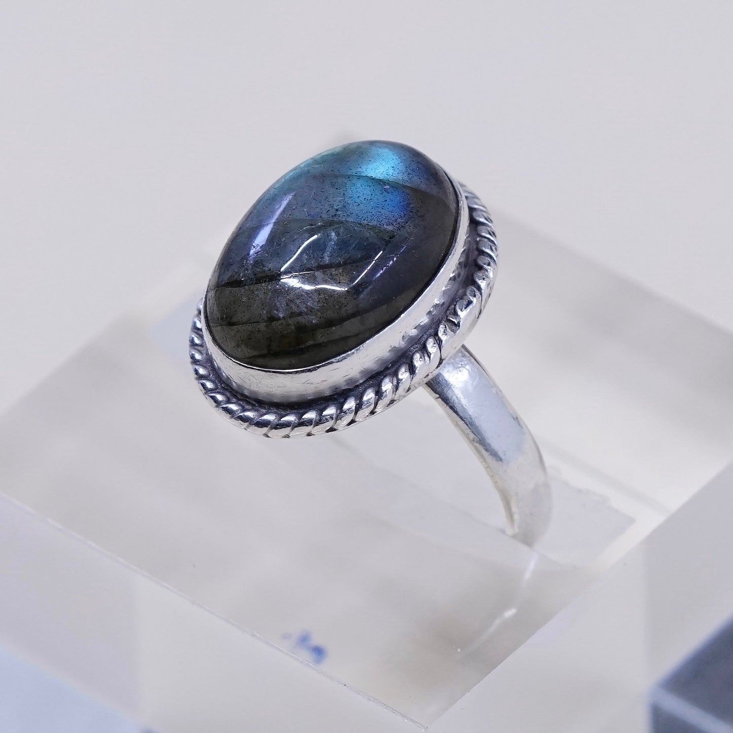 Size 6.75, vintage Sterling silver handmade ring, 925 with oval labradorite
