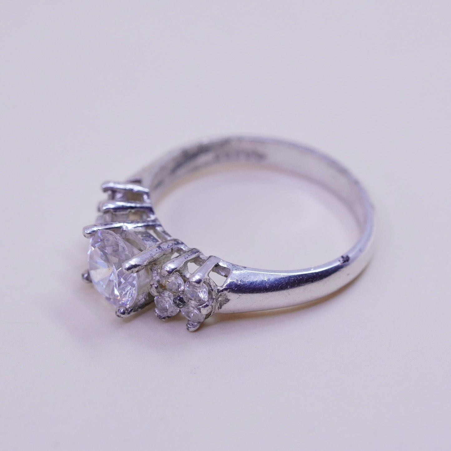 Size 7.5, Sterling silver ring, 925 silver with round cut cz, engagement ring