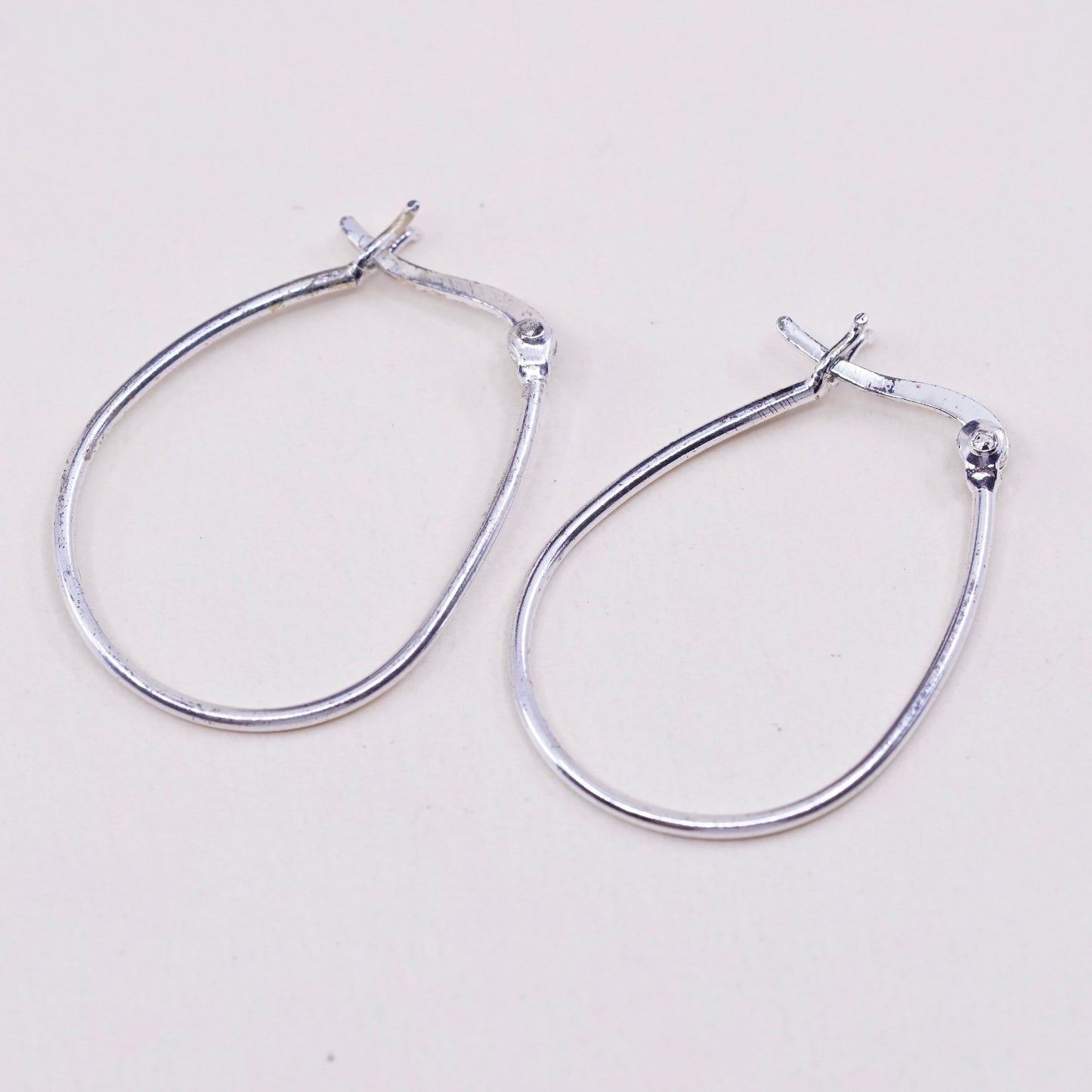 1.25”, Vintage sterling silver loop earrings, fashion minimalist primitive hoop