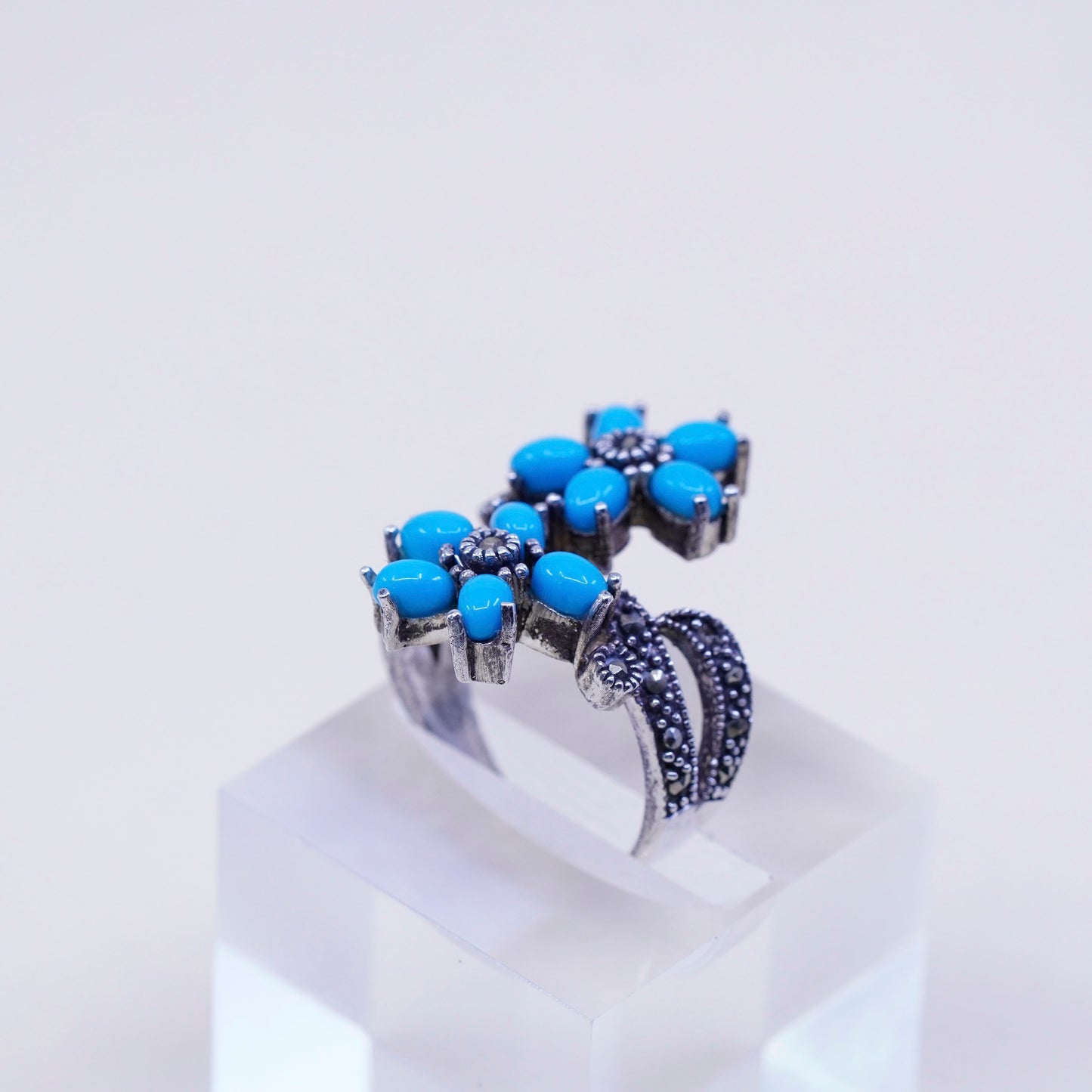 Size 8.25, vintage sterling 925 silver turquoise flower Marcasite ring