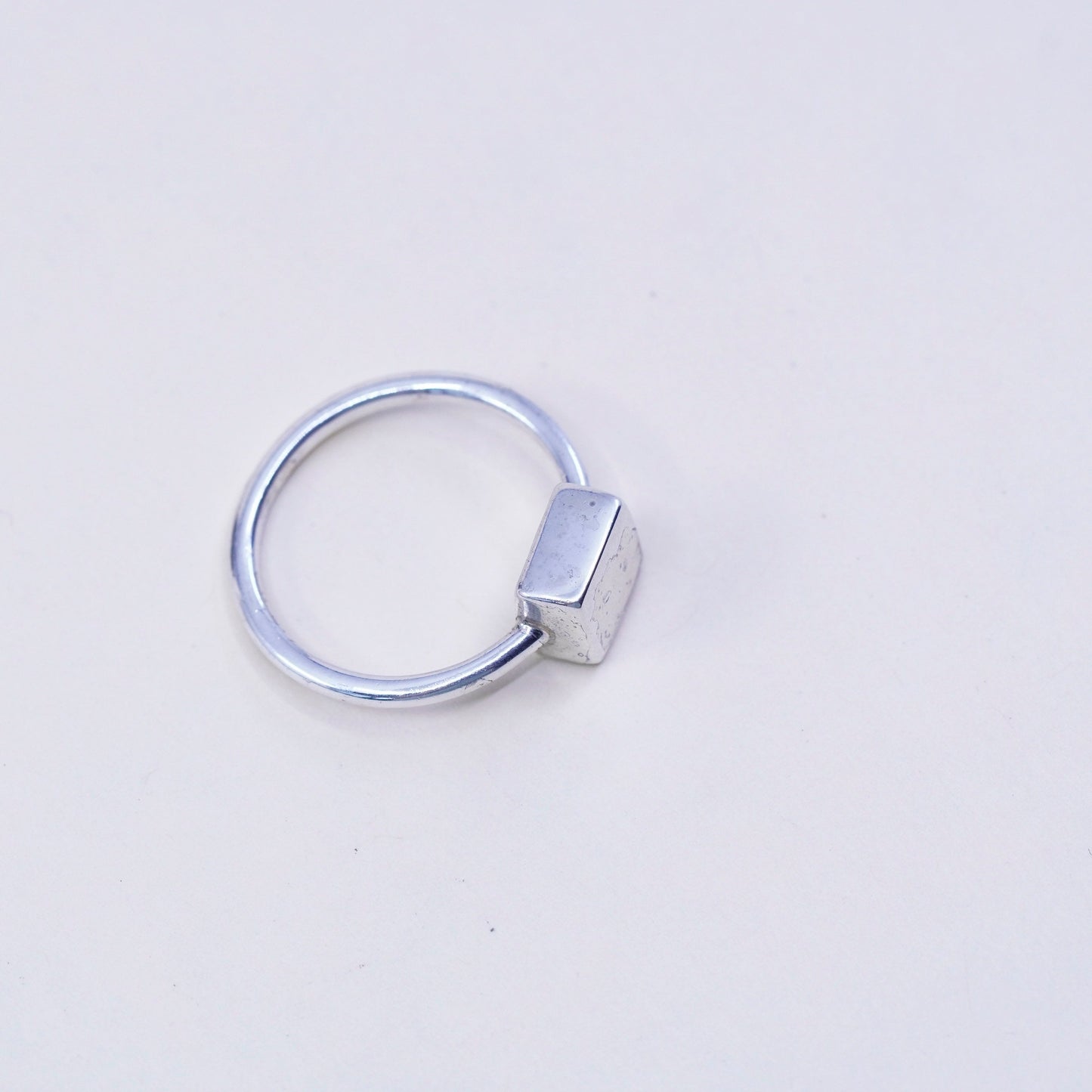 Size 8.5, vintage sterling 925 silver handmade ring with square