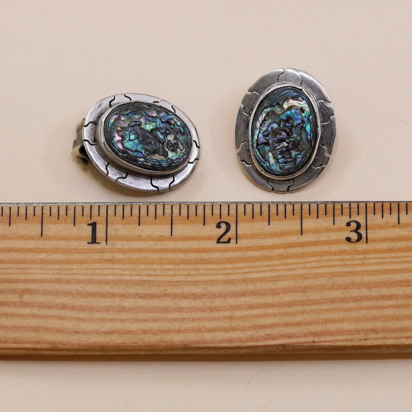 Vintage mexico Sterling 925 silver handmade clip on earrings with abalone