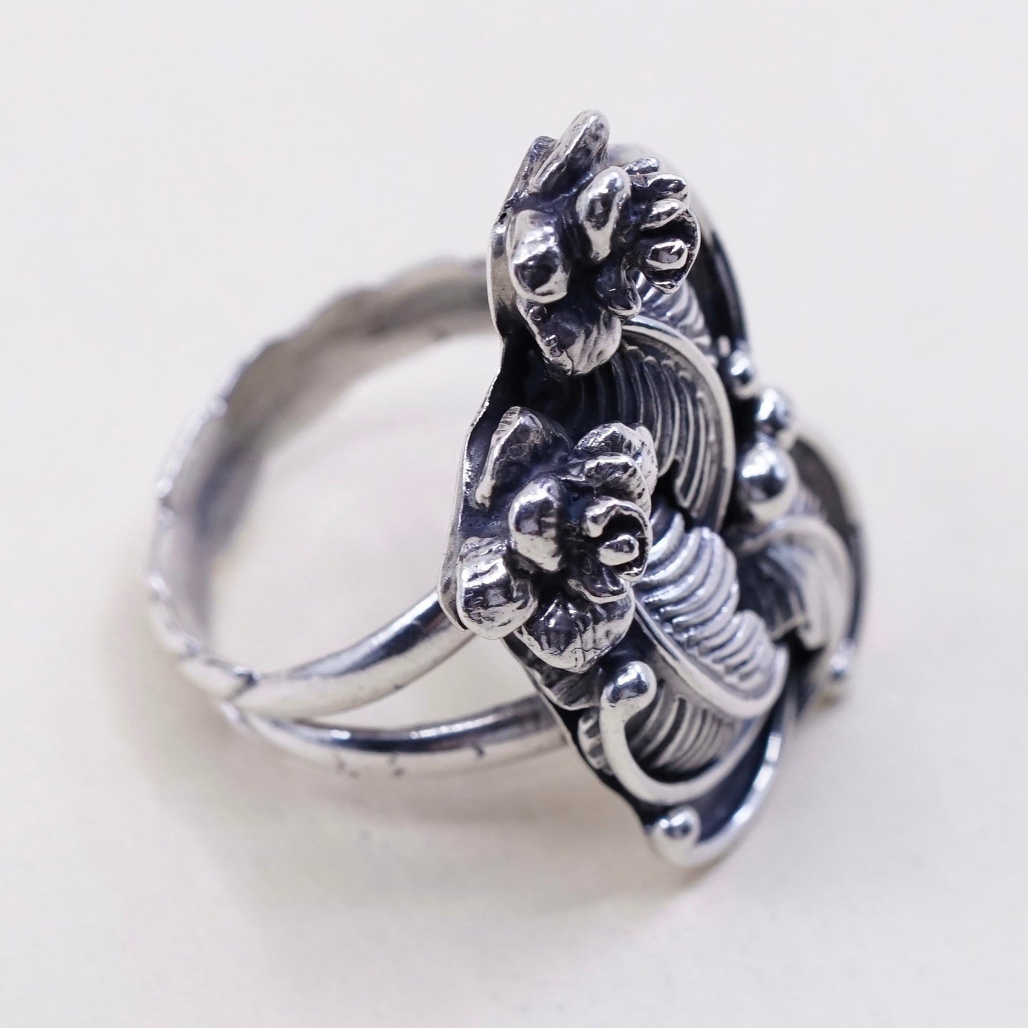sz 5, Native American Les Baker Sterling silver ring, 925 feather N flower