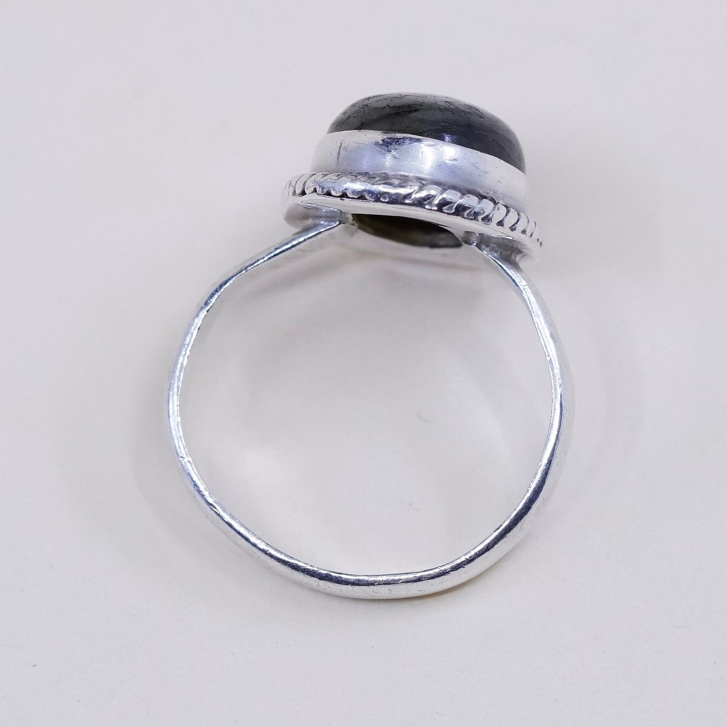 Size 6.75, vintage Sterling silver handmade ring, 925 with oval labradorite