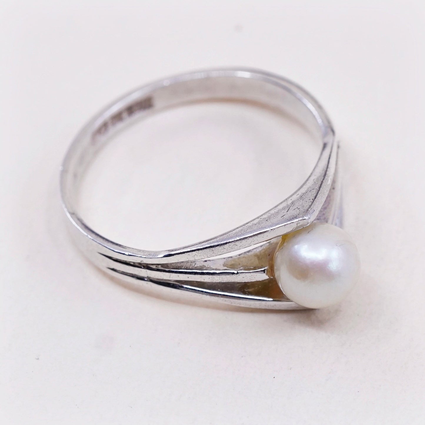 Size 8.25, vintage Sterling silver handmade ring, modern 925 band with pearl