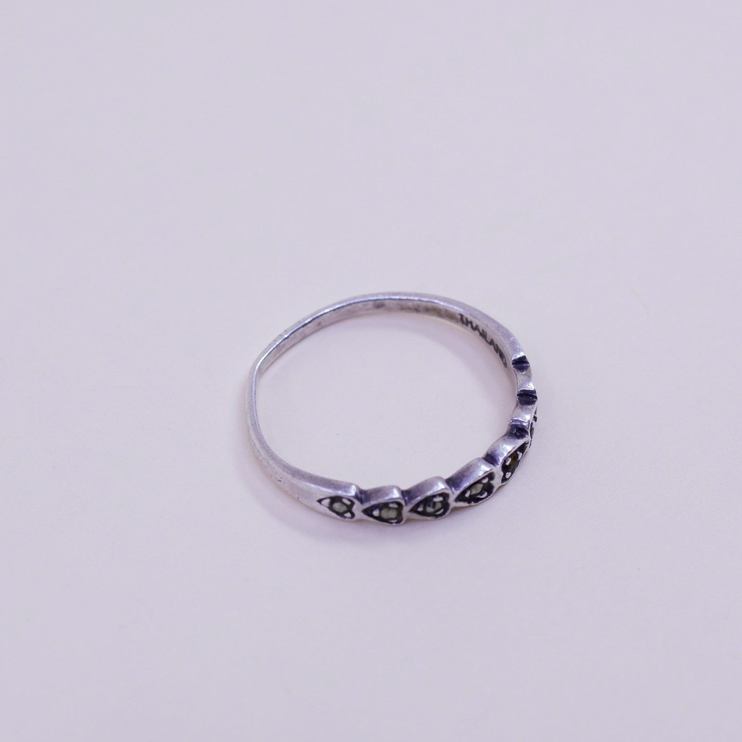 Size 7.25, Vintage Sterling 925 silver handmade ring with marcasite detail band