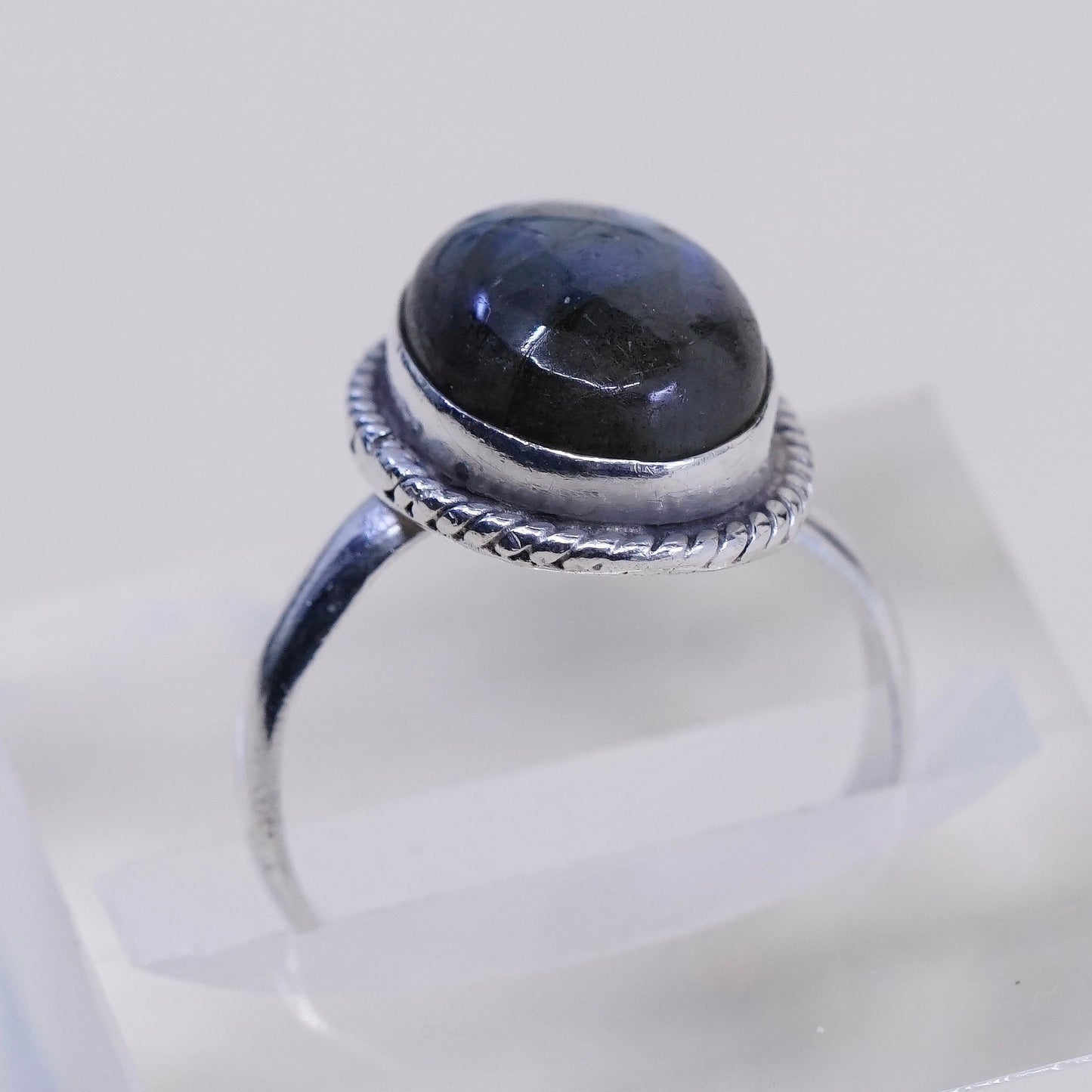 Size 6.75, vintage Sterling silver handmade ring, 925 with oval labradorite