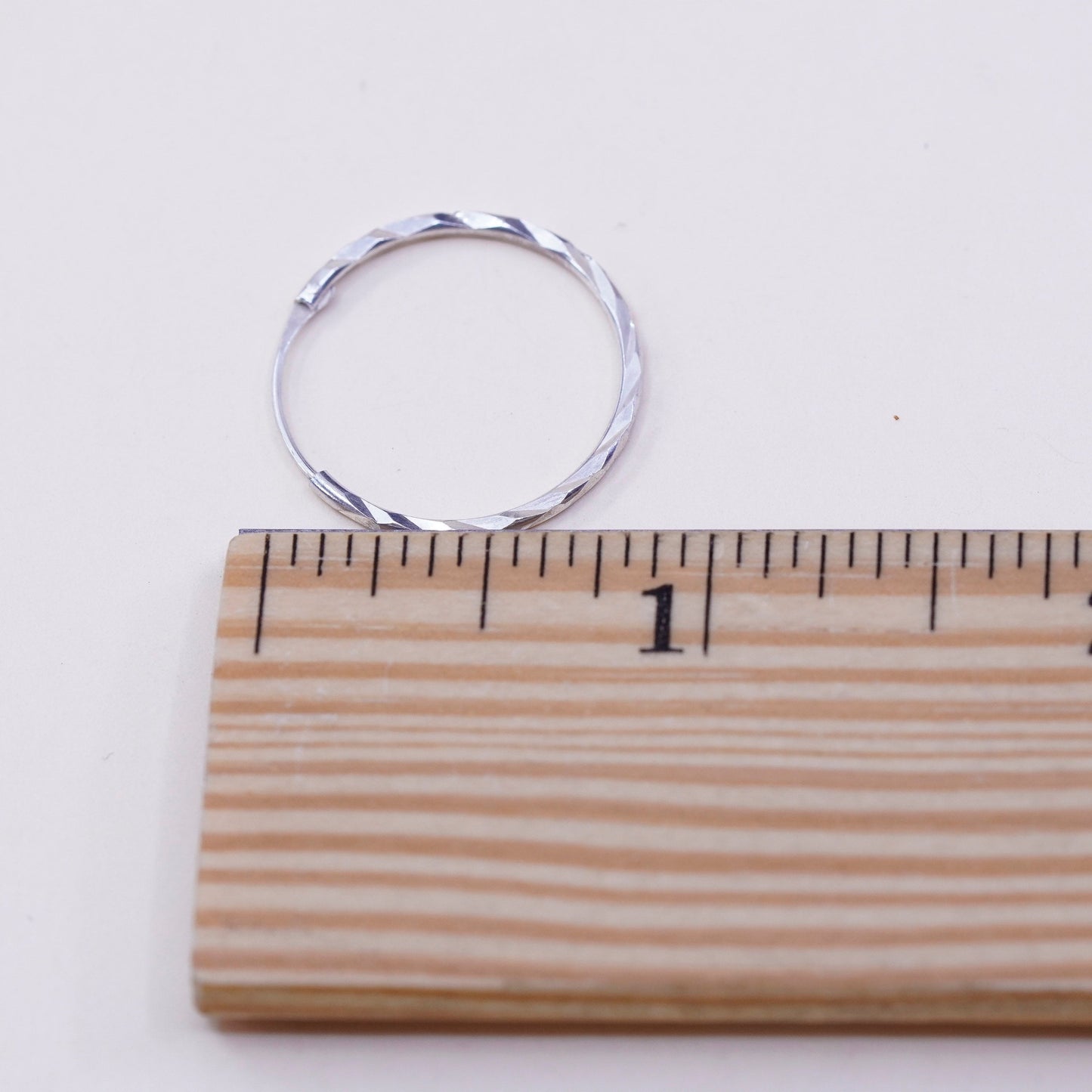 0.75”, Vintage sterling 925 silver loop earrings, fashion minimalist primitive hoops, silver tested