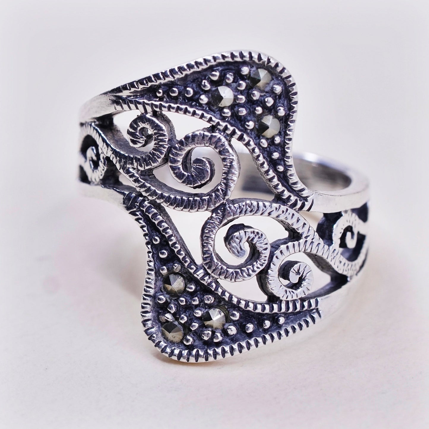 Size 7, Vintage Sterling silver handmade ring, 925 band with Marcasite