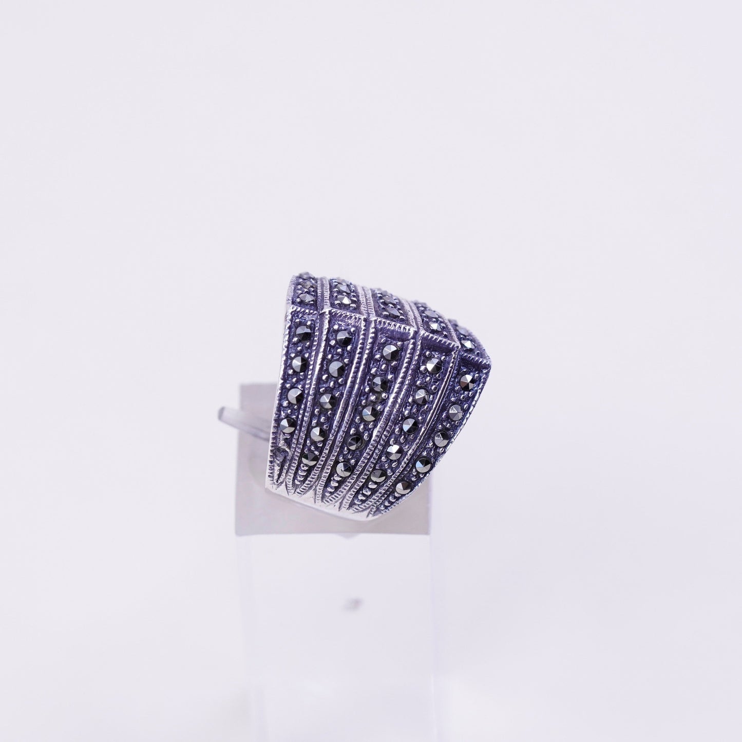 Size 6.75, Vintage Sterling silver handmade ring, 925 ribbed band w/ Marcasite