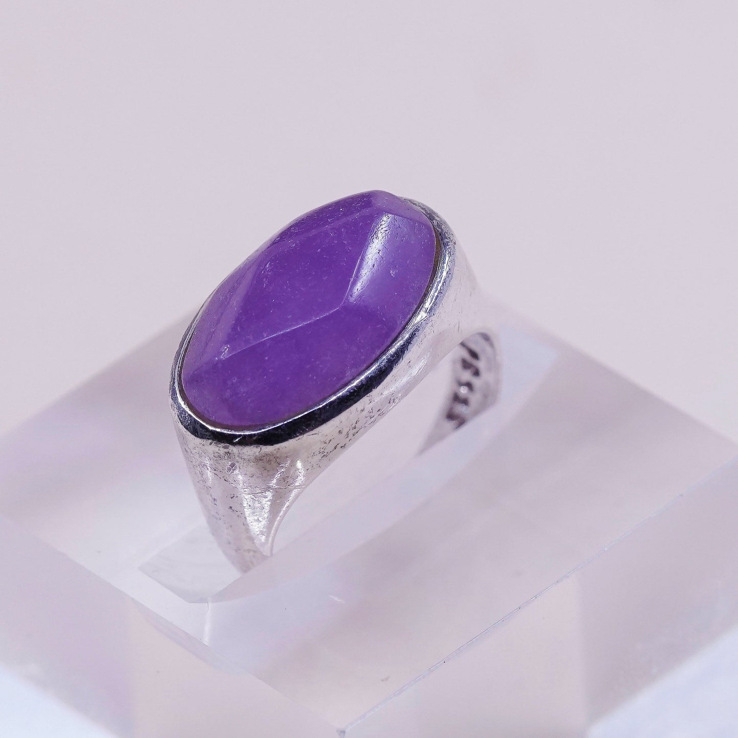 sz 6.75, vtg PB sterling silver handmade ring, with purple jade, stamped 925 PB