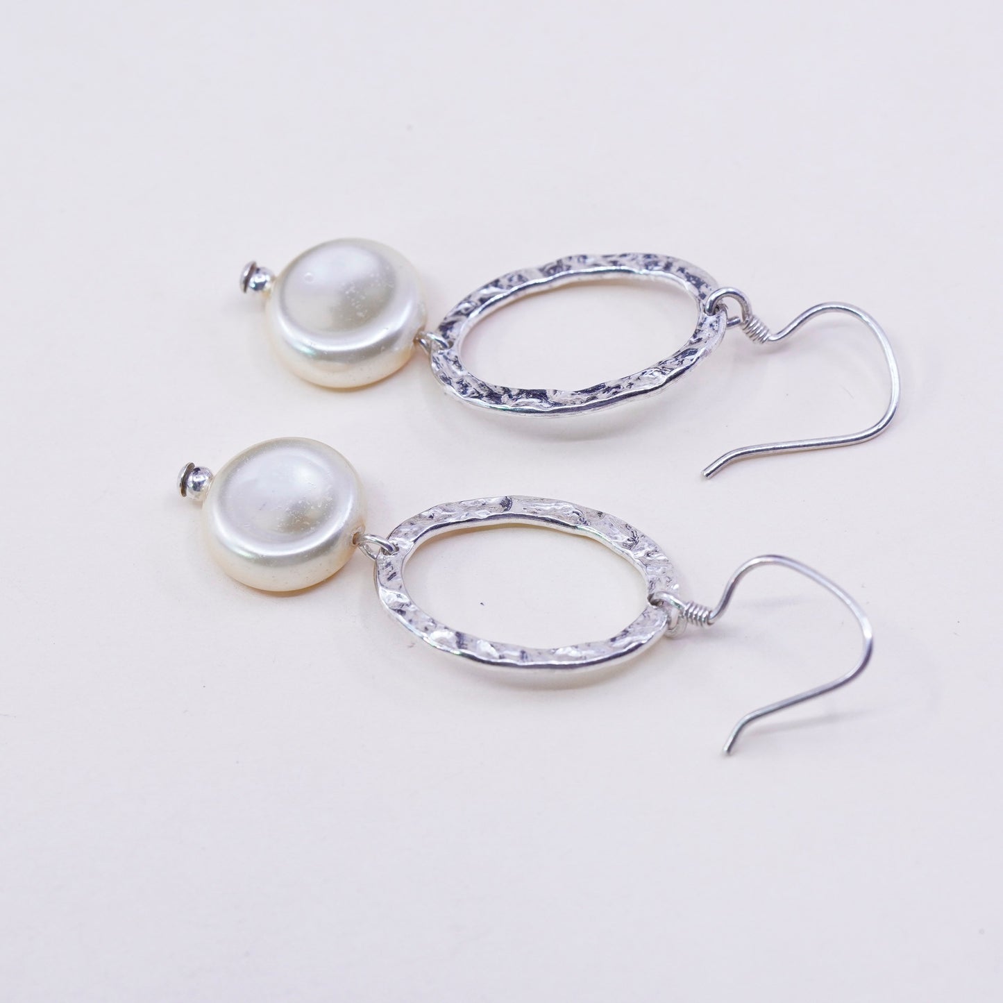 Vintage sterling silver handmade earrings, 925 hammered oval dangles with pearl