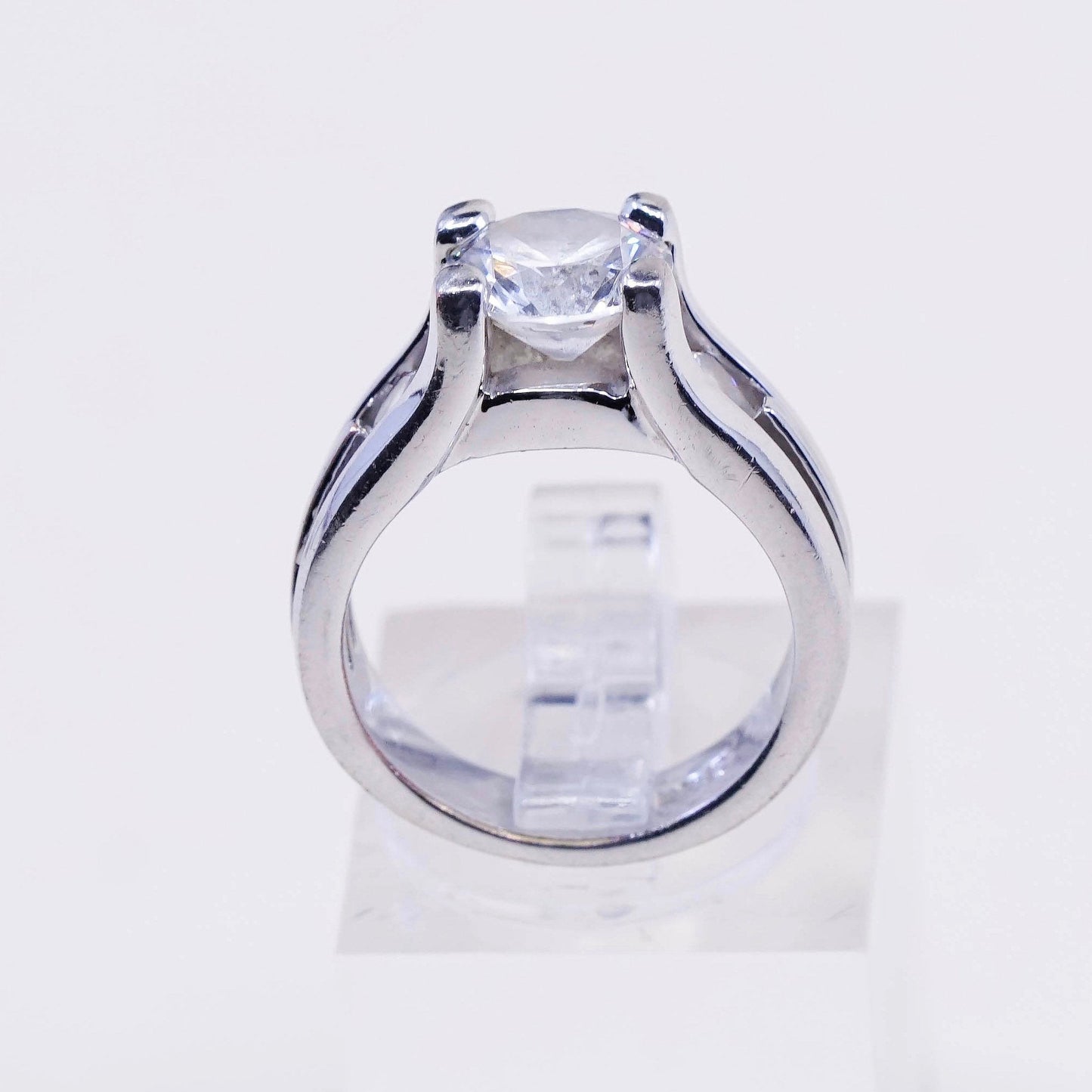 Size 5, Sterling silver ring, 925 silver with round cut CZ cluster