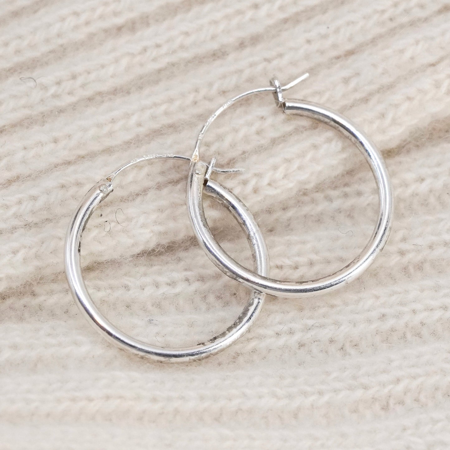 0.75”, Vintage sterling 925 silver loop earrings, minimalist primitive hoops