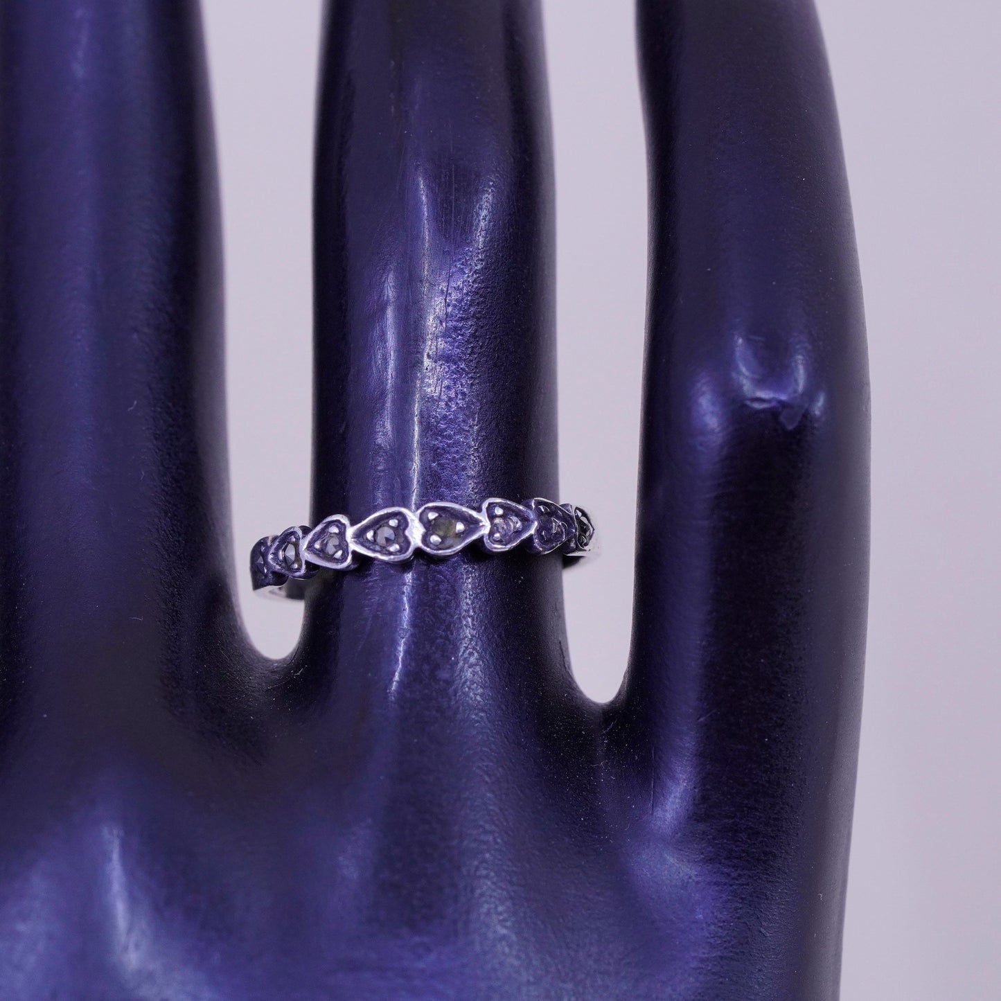 Size 7.25, Vintage Sterling 925 silver handmade ring with marcasite detail band