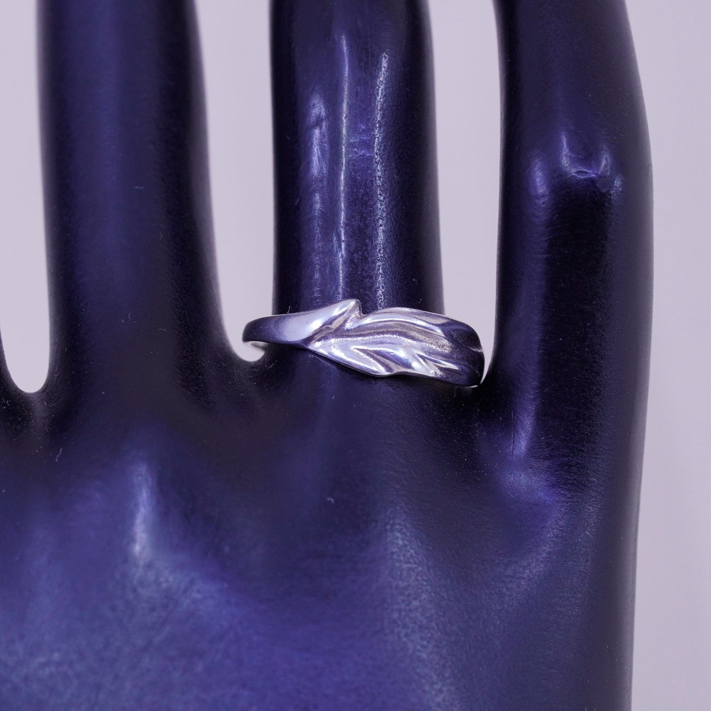 Size 8.5, Sterling silver handmade ring, 925 leaf band