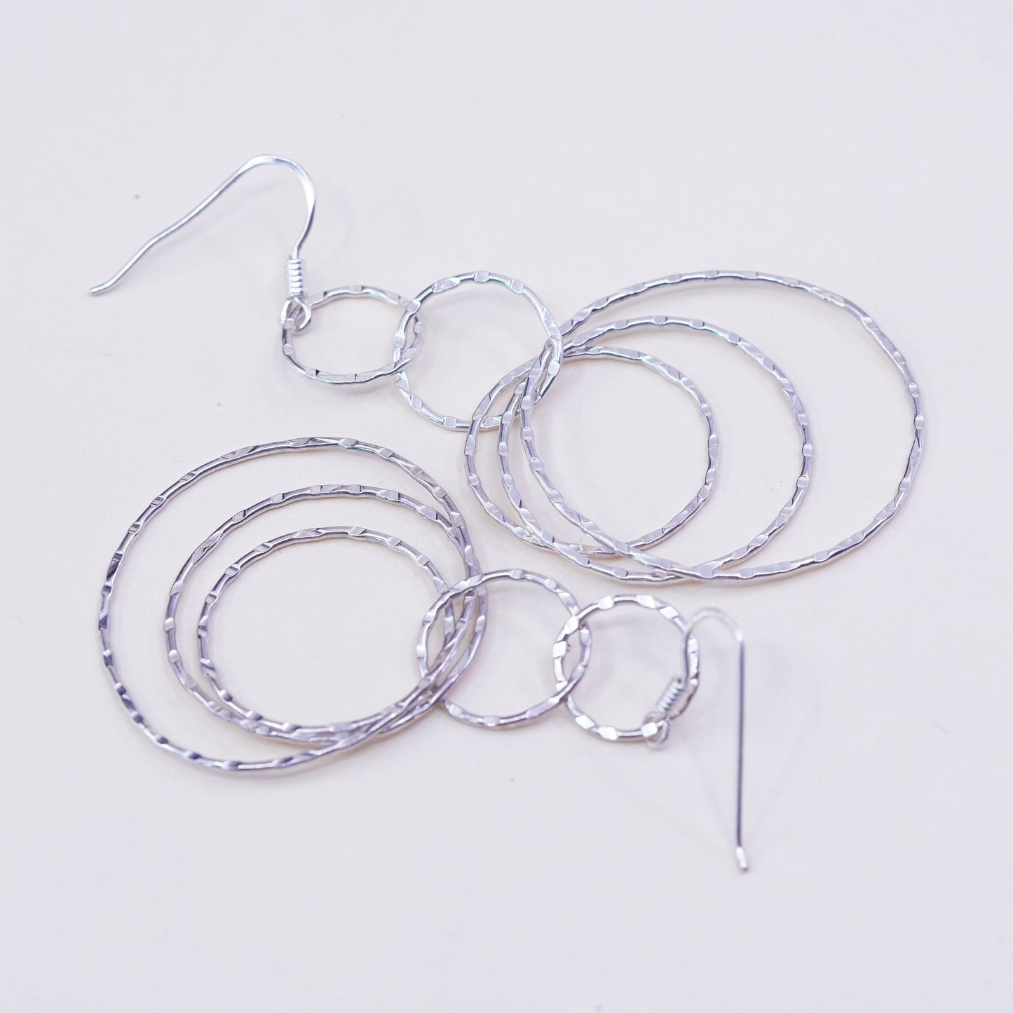 vtg milor Italy sterling silver earrings, 925 textured entwined circle dangles