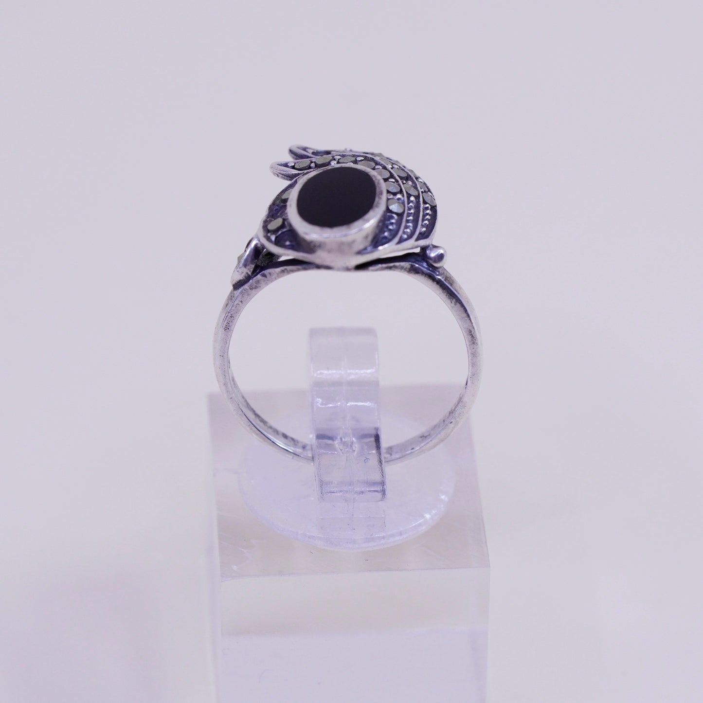 Size 6, Vintage sterling 925 silver handmade ring with obsidian and Marcasite