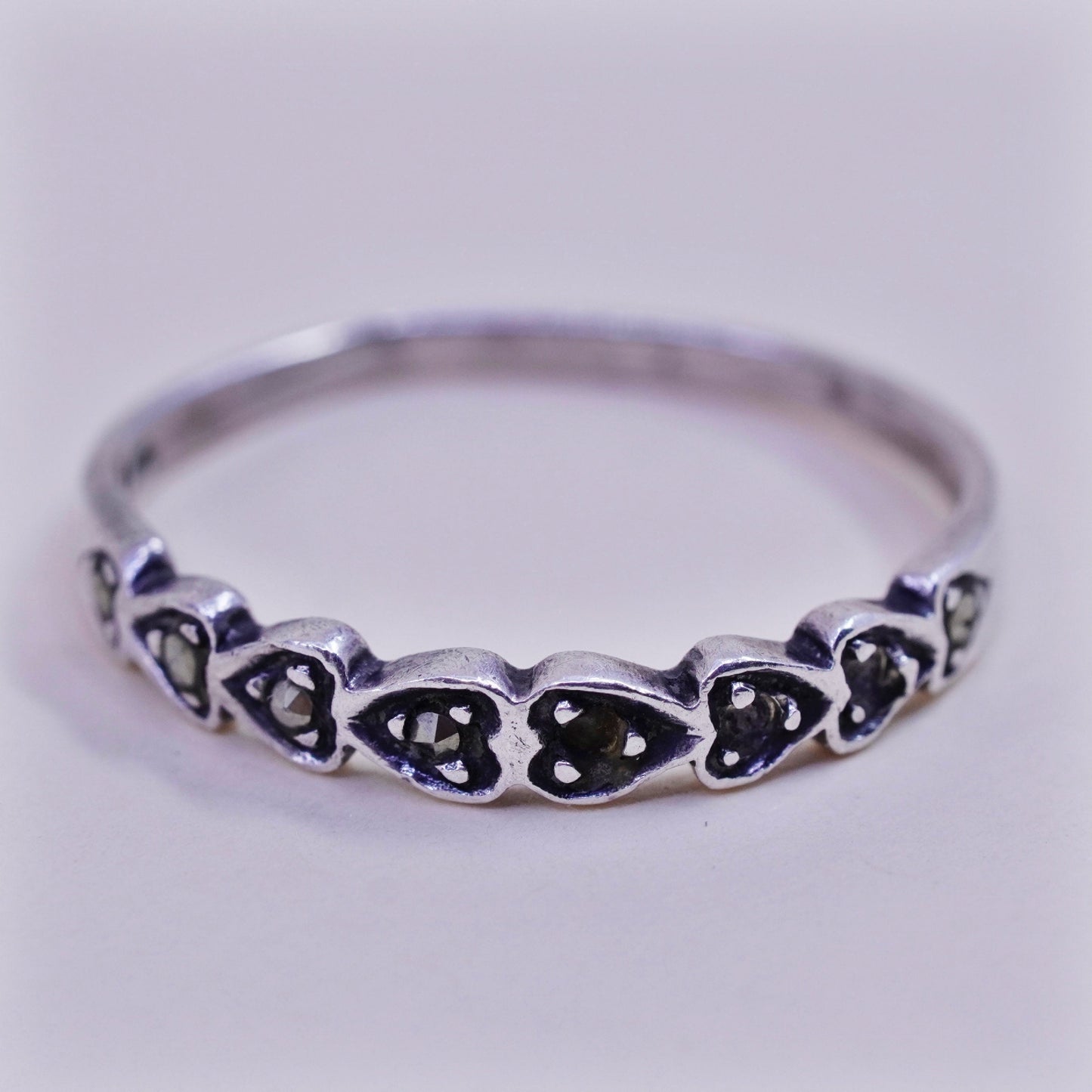 Size 7.25, Vintage Sterling 925 silver handmade ring with marcasite detail band