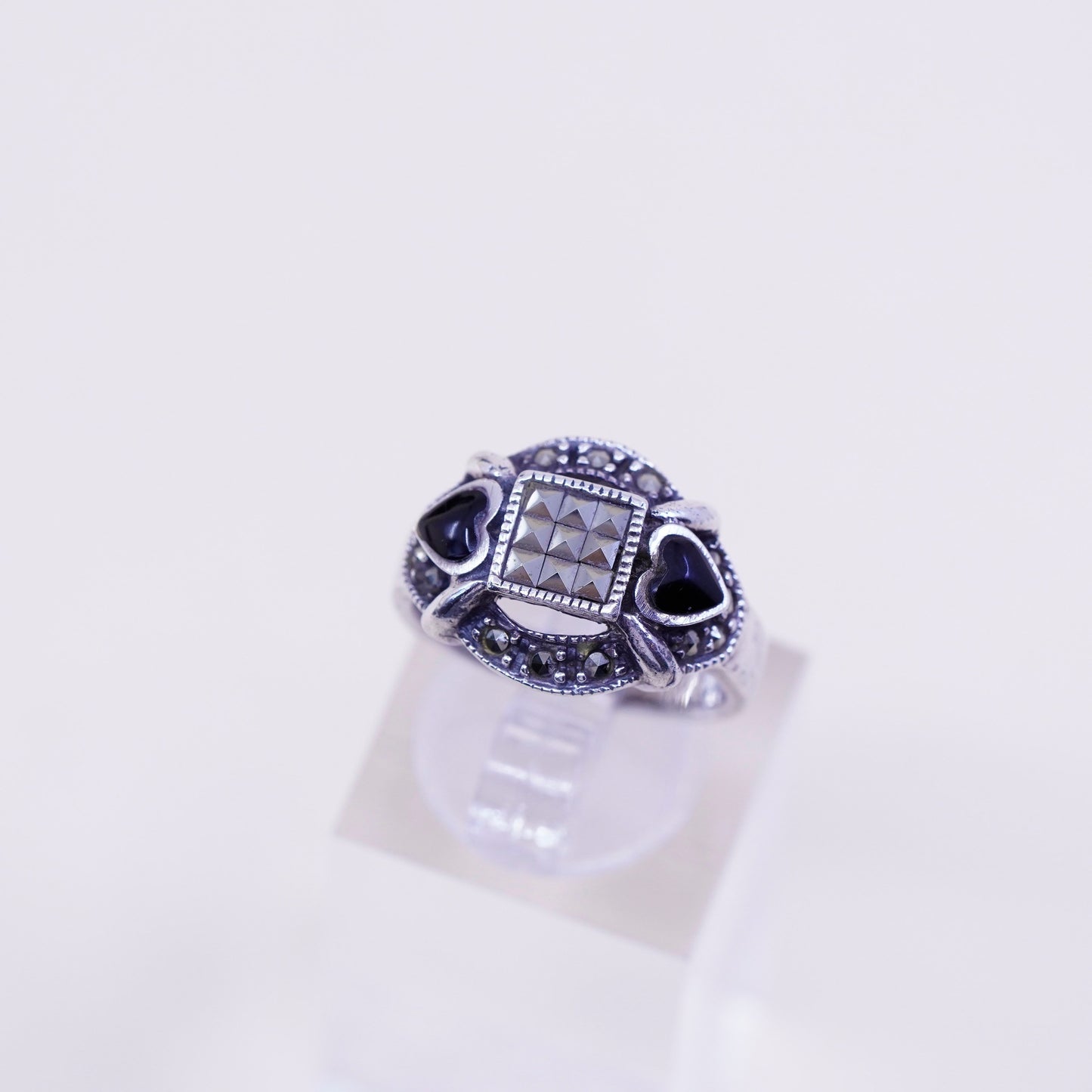Size 6, Vintage Sterling 925 silver handmade onyx heart ring with marcasite