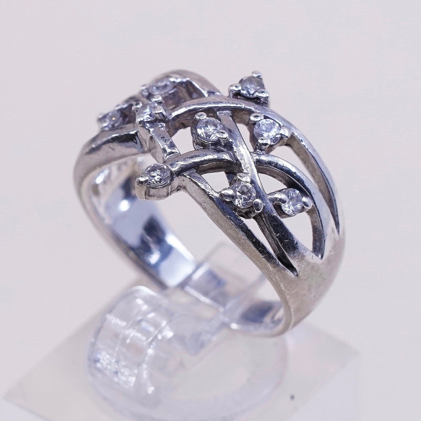 sz 7, vtg Sterling silver 925 ring, statement band with round CZ and filigree