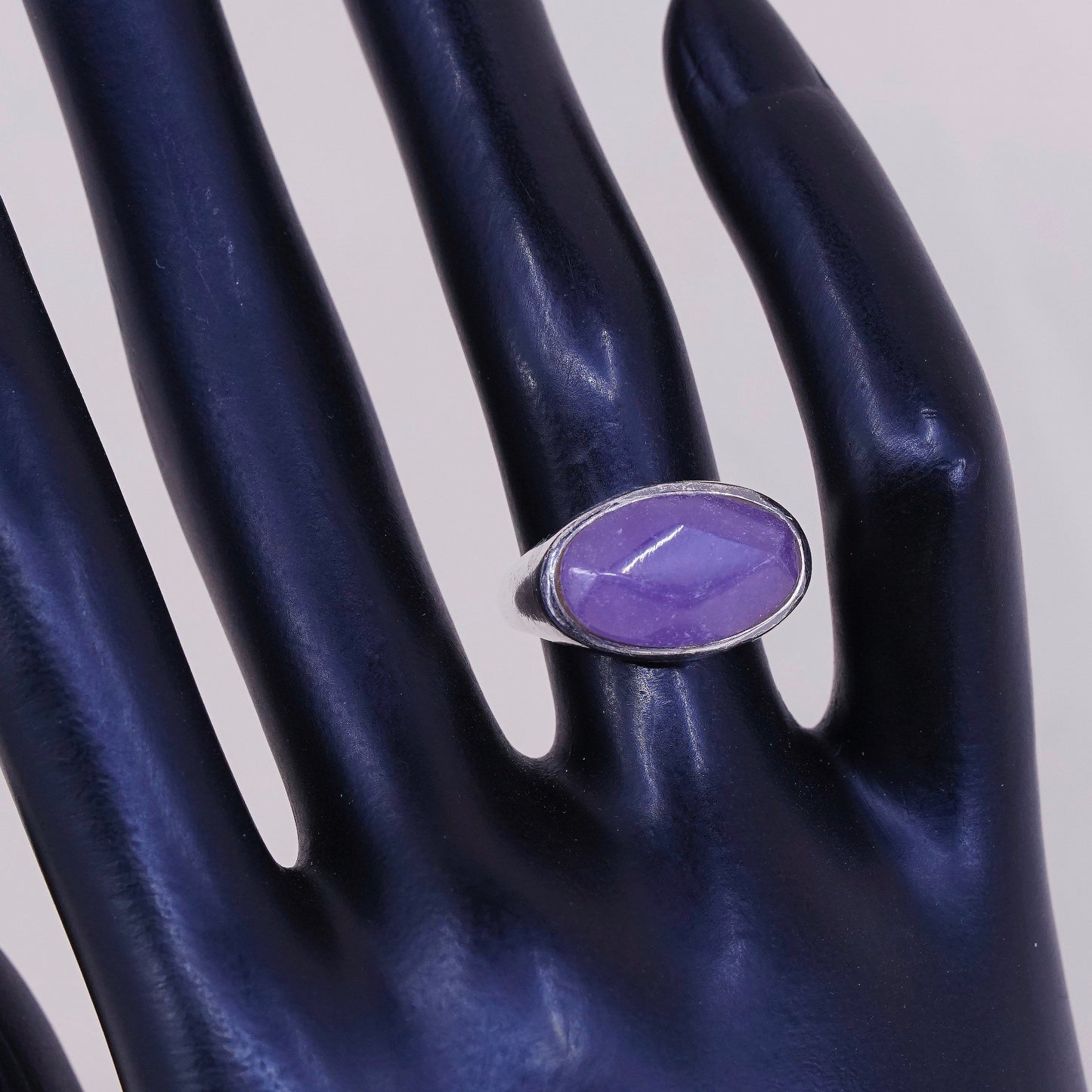 sz 6.75, vtg PB sterling silver handmade ring, with purple jade, stamped 925 PB