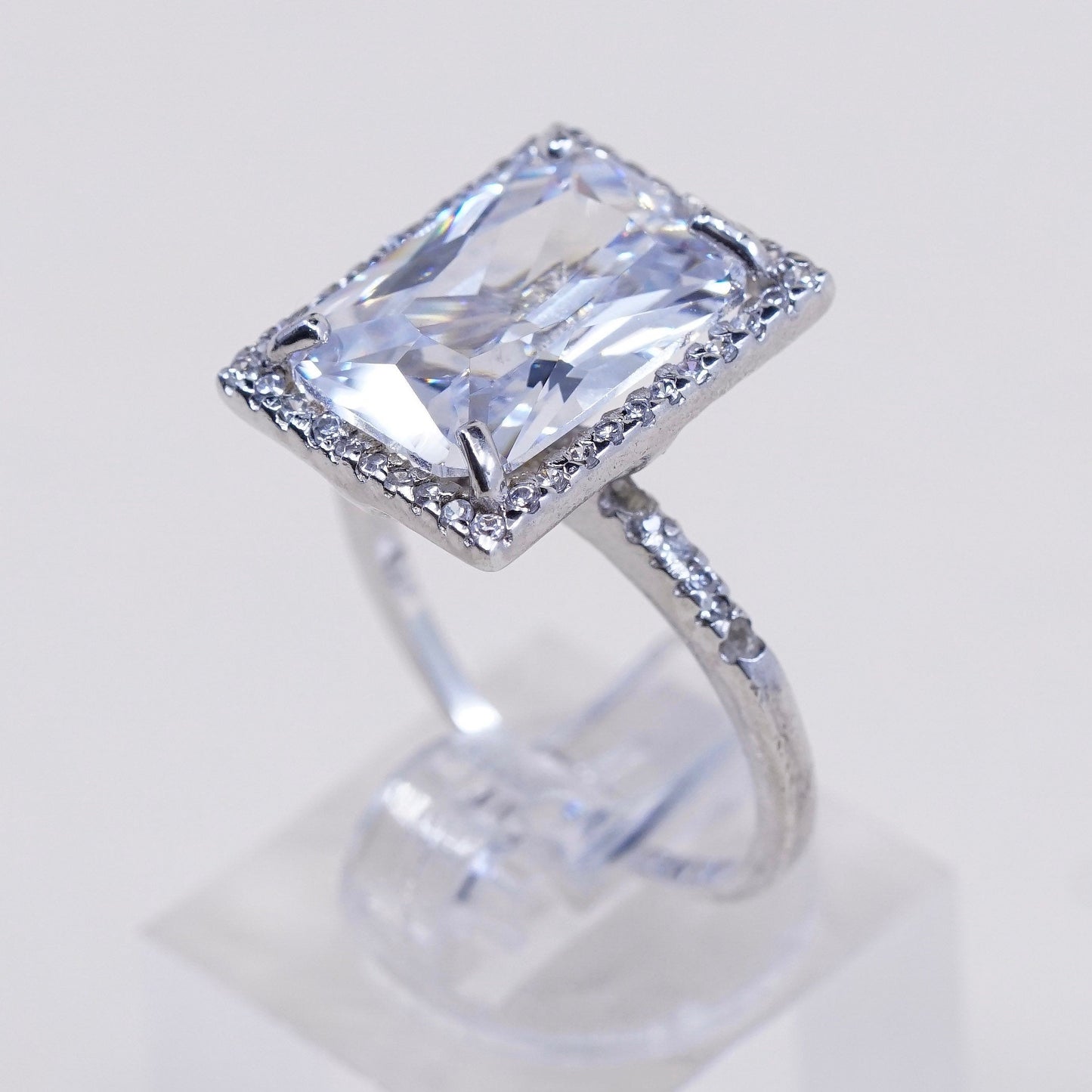 Size 7, vintage Sterling 925 silver with emerald cz statement ring