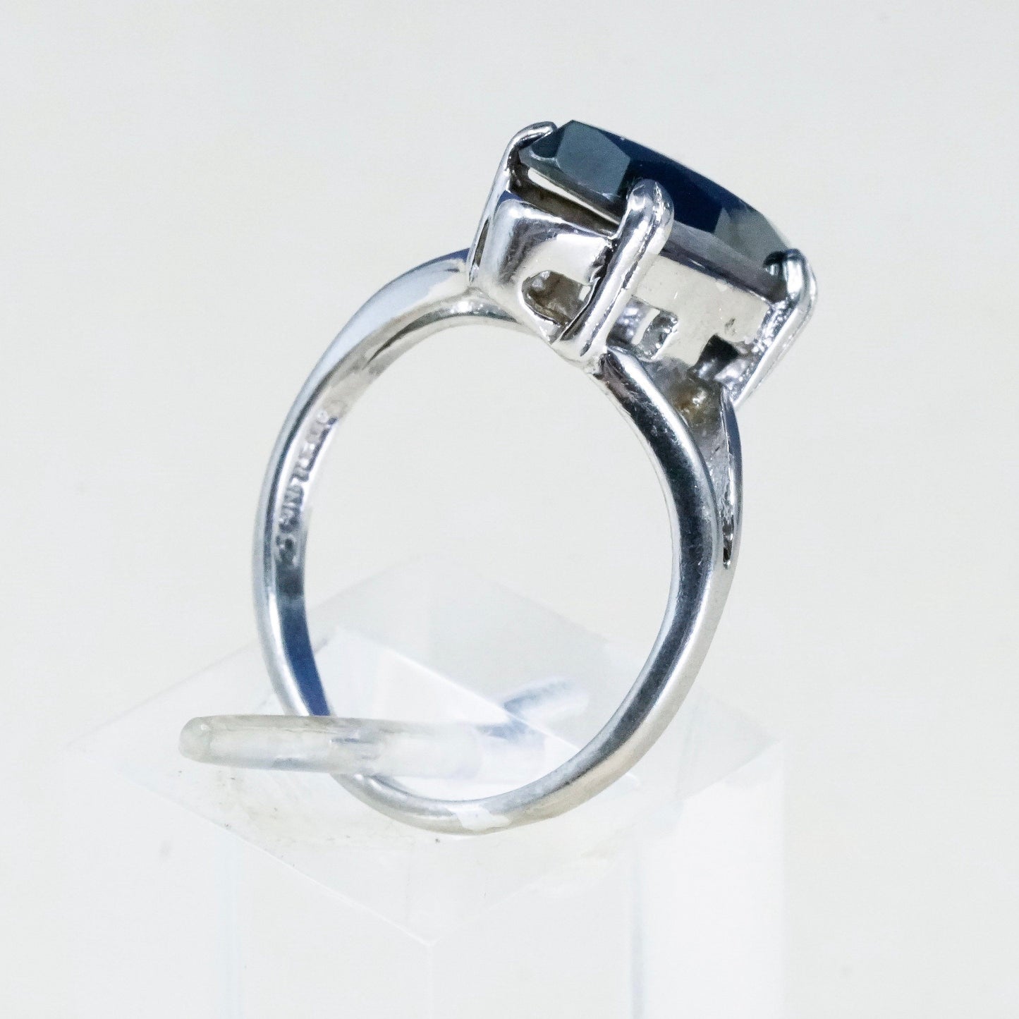Size 6, vtg sterling 925 silver handmade ring with Marquise shaped hematite