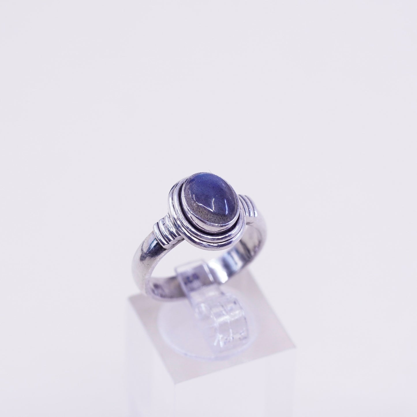 Size 8, vintage Sterling silver handmade ring, 925 with oval labradorite
